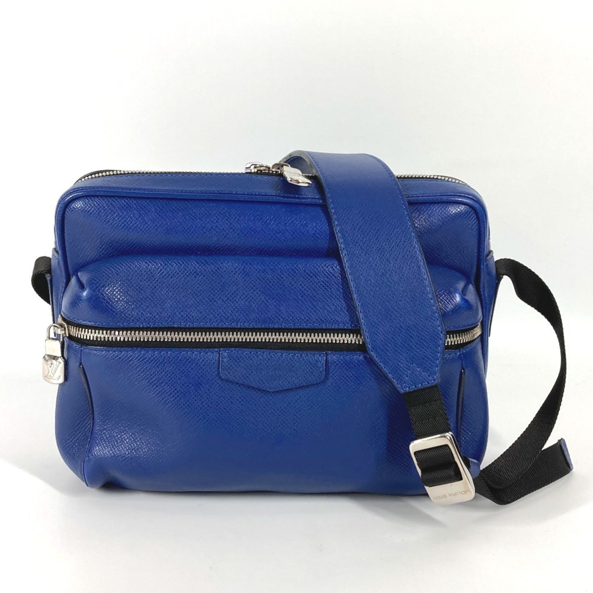 Louis Vuitton Blue Taiga Leather Shoulder Bag Sling Bag (Pre-Owned)