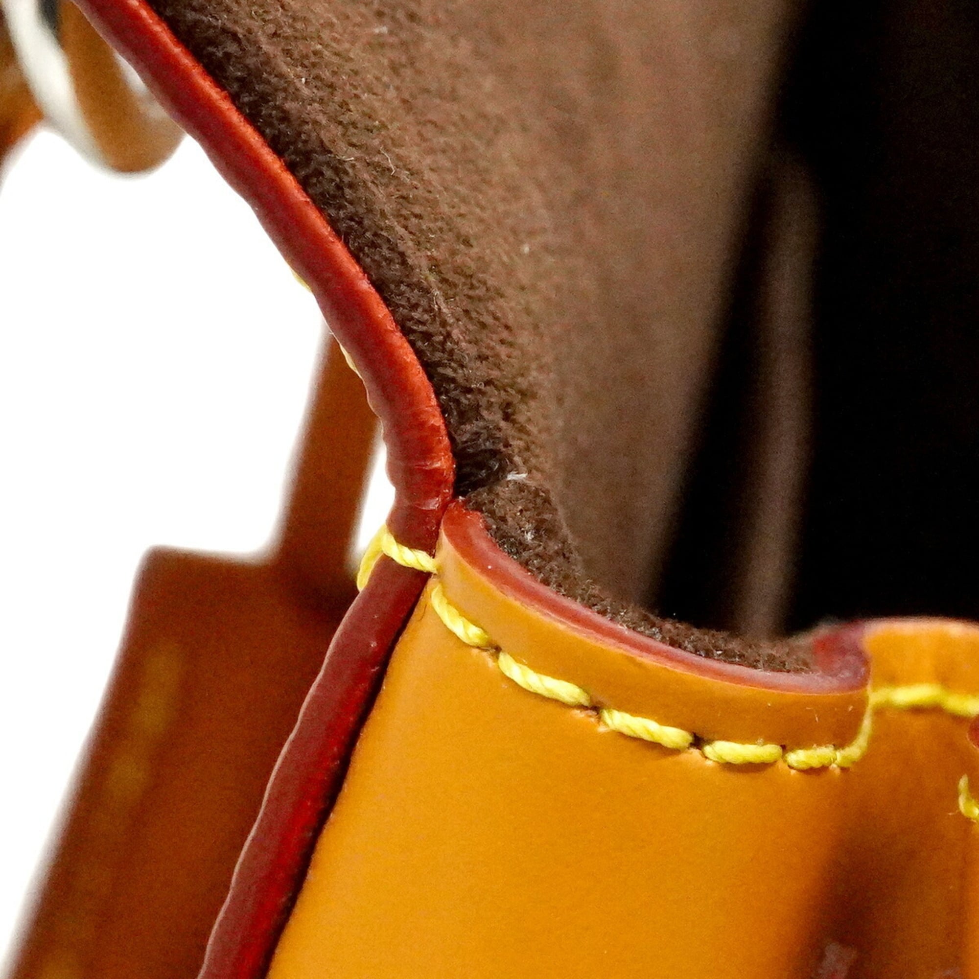 Louis Vuitton Brown Handbag (Pre-Owned)