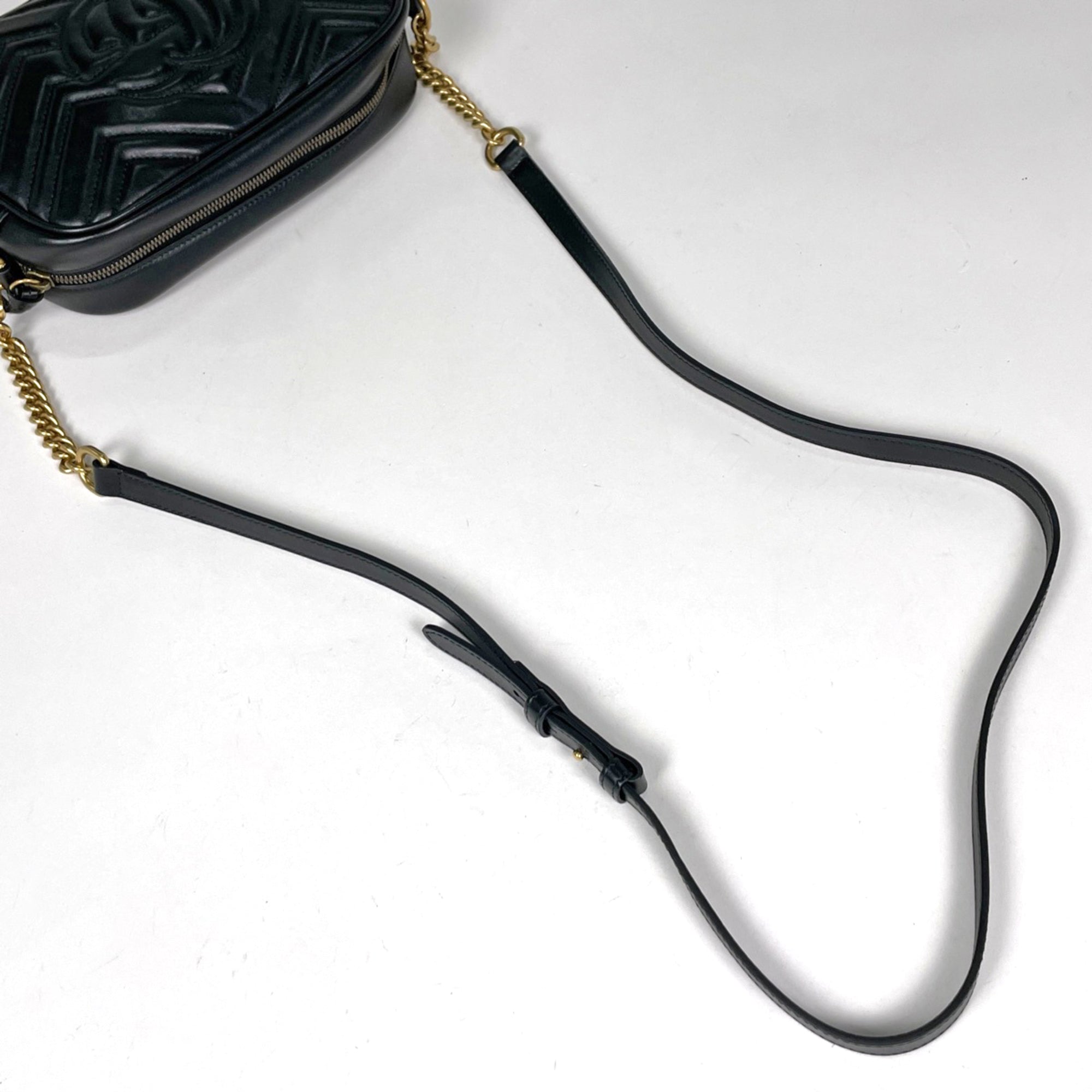 Gucci Gg Marmont Black Leather Shoulder Bag (Pre-Owned)