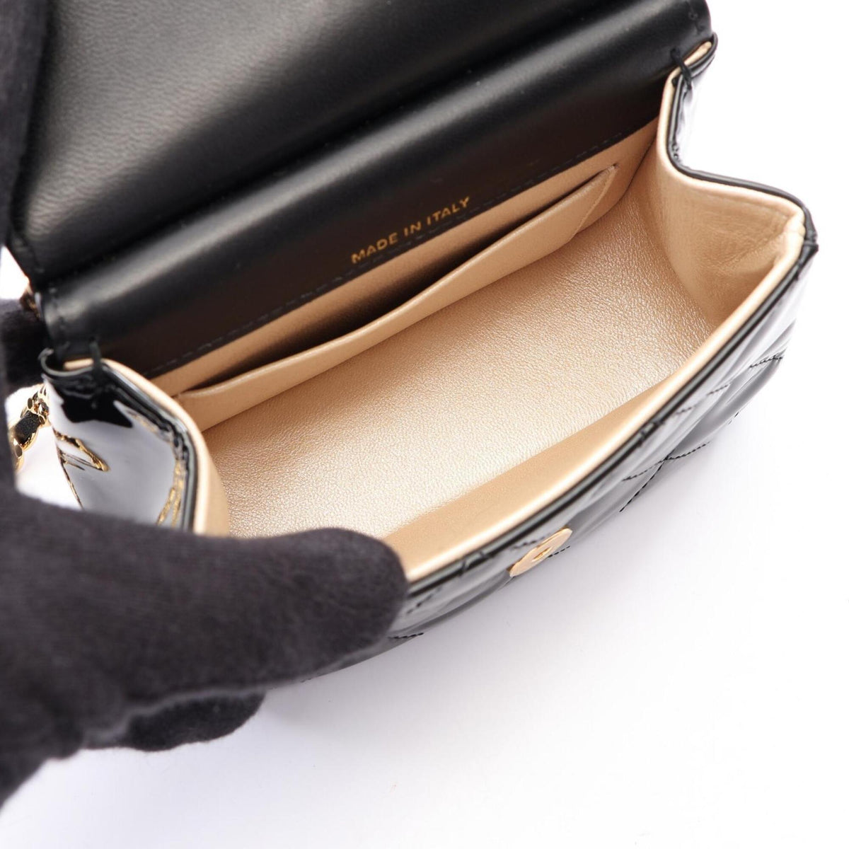 Chanel Black Patent Leather Handbag Shoulder Bag (Pre-Owned)