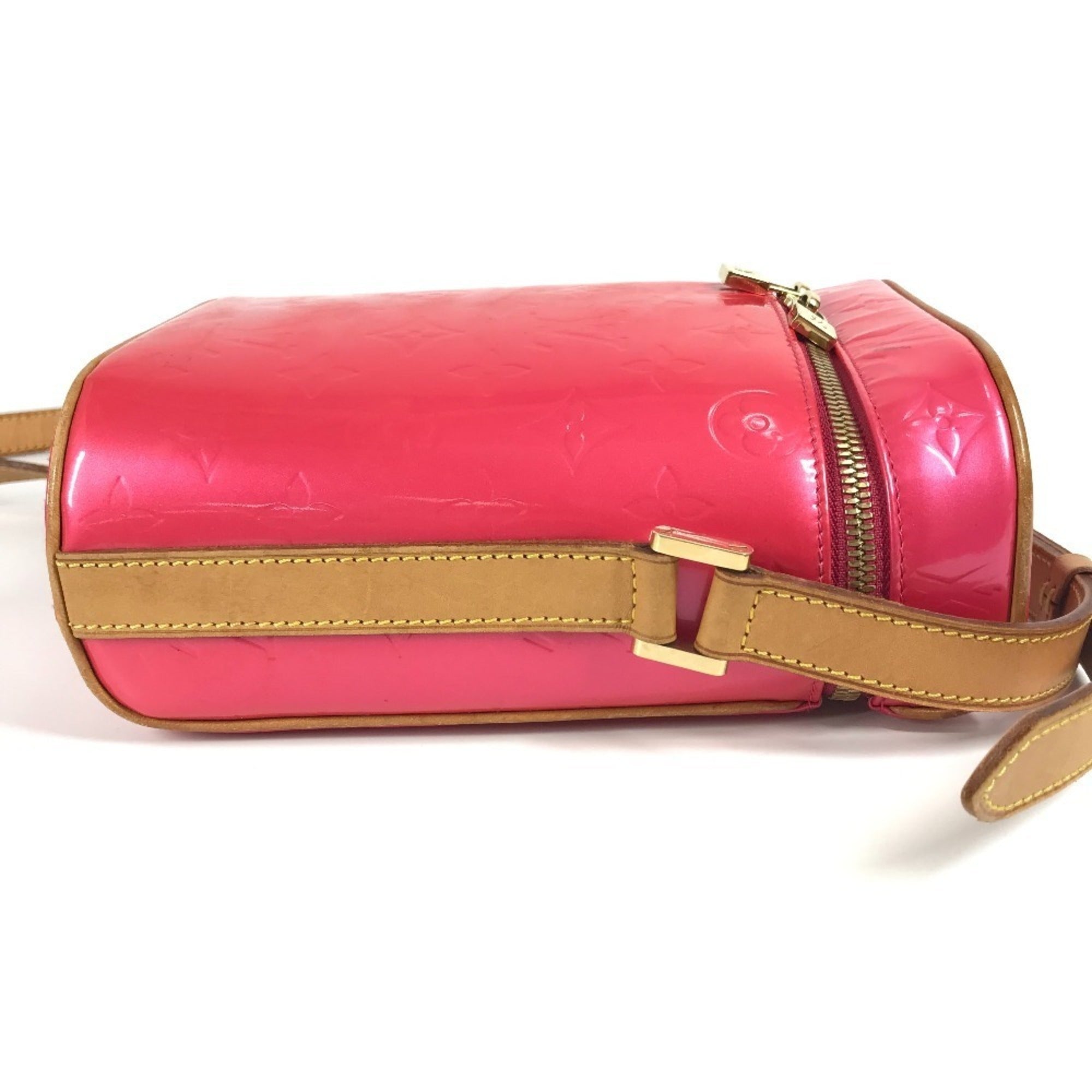 Louis Vuitton Fuchsia Pink Pink Monogram Vernis Pochette Shoulder Bag (Pre-Owned)