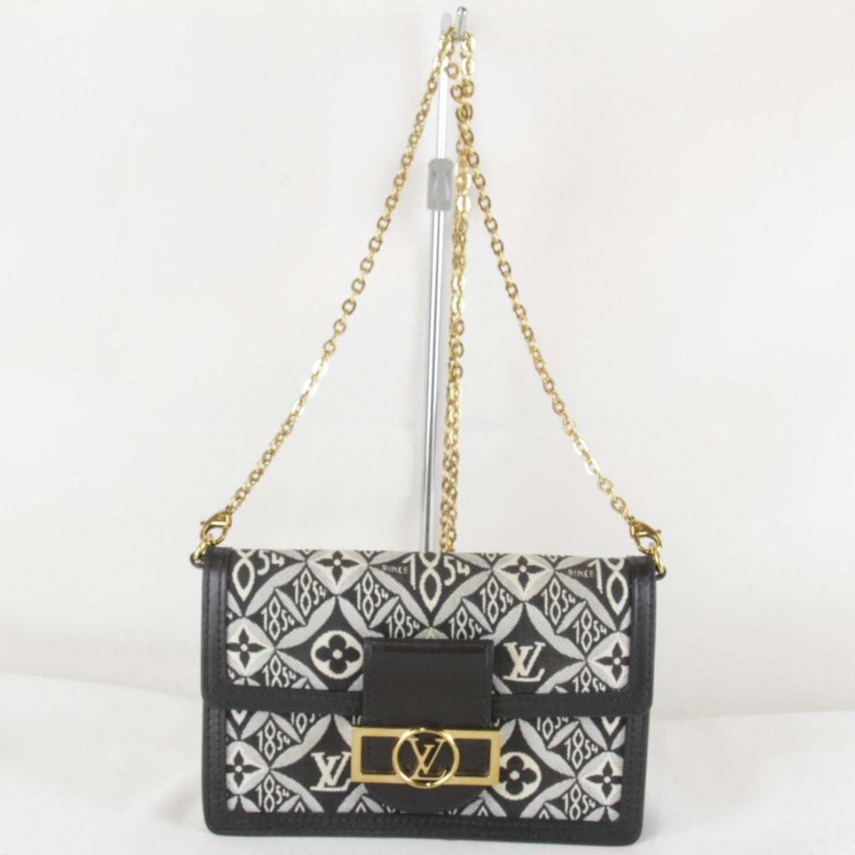 Louis Vuitton Black Canvas Leather Shoulder Bag (Pre-Owned)