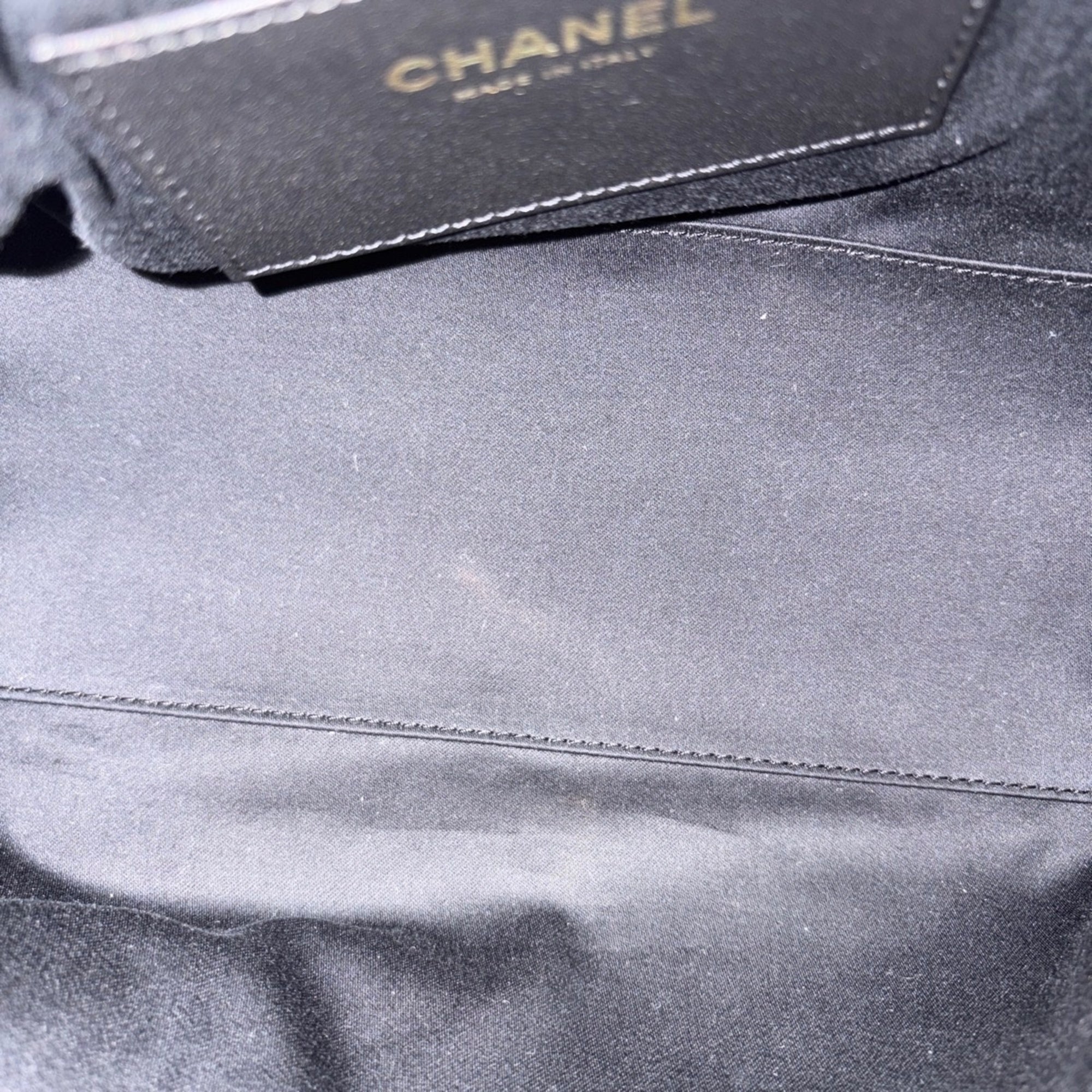 Chanel Black Handbag (Pre-Owned)
