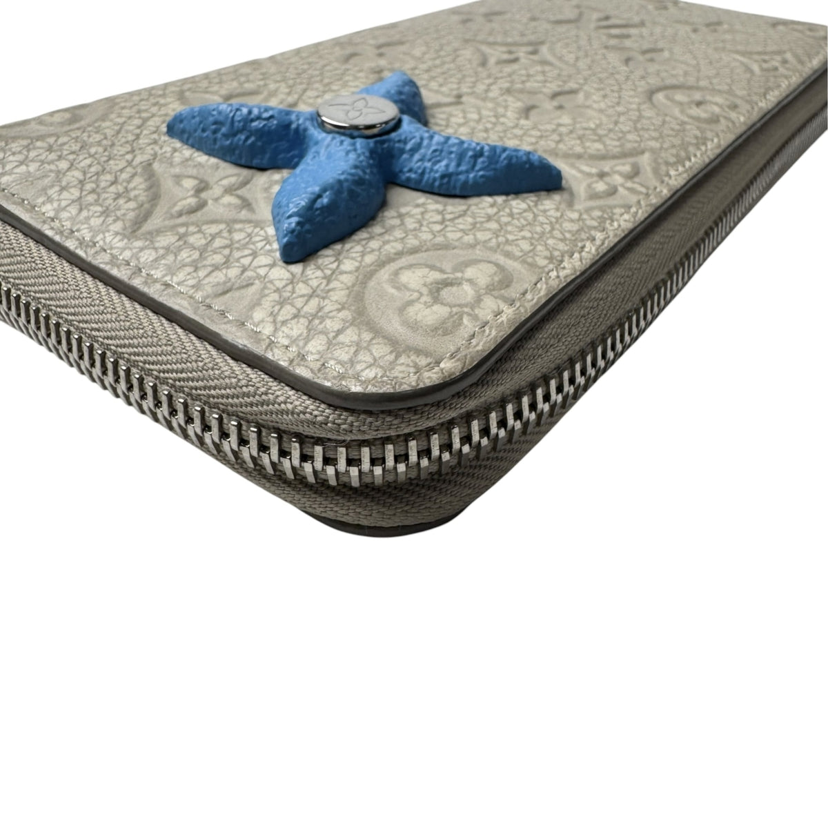Louis Vuitton White Leather Long Wallet (Bi-Fold) (Pre-Owned)