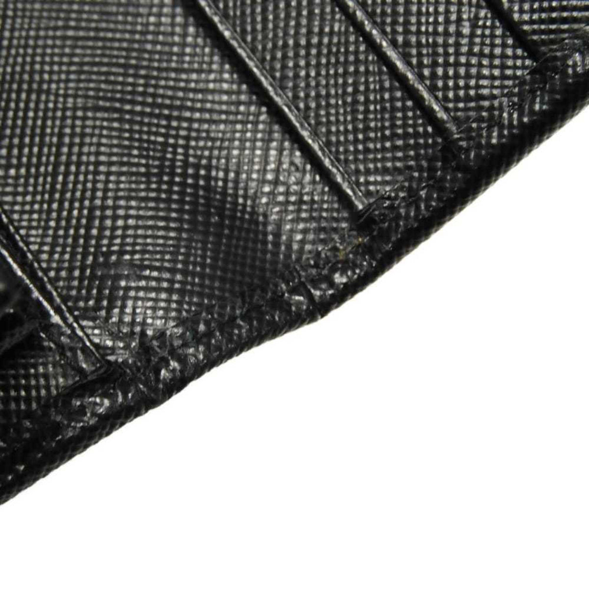 Prada Black Saffiano Long Wallet (Bi-Fold) (Pre-Owned)