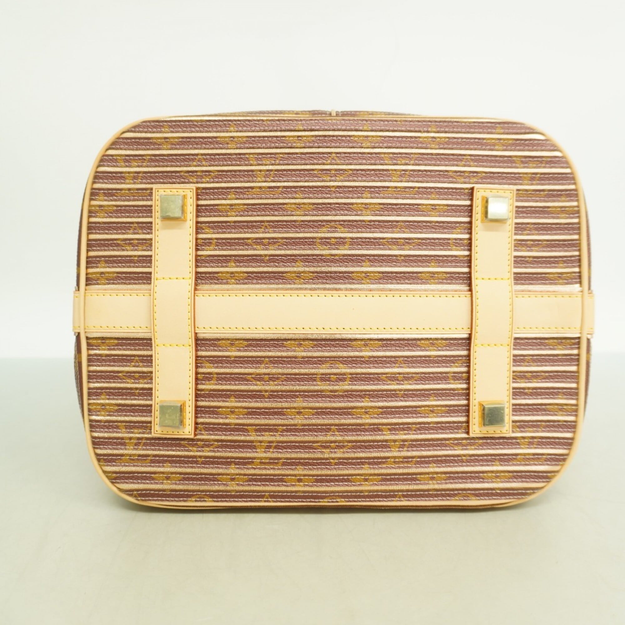 Louis Vuitton Peche Handbag (Pre-Owned)