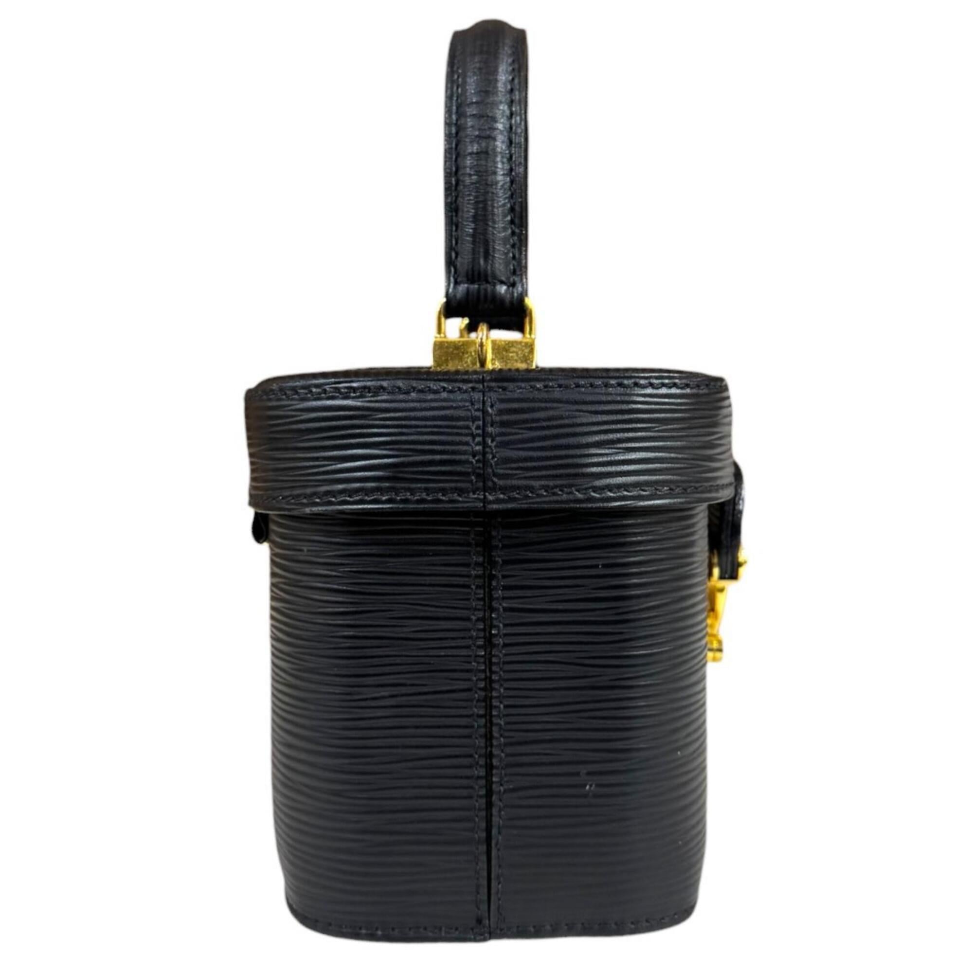 Fendi Black Leather Shoulder Bag (Pre-Owned)