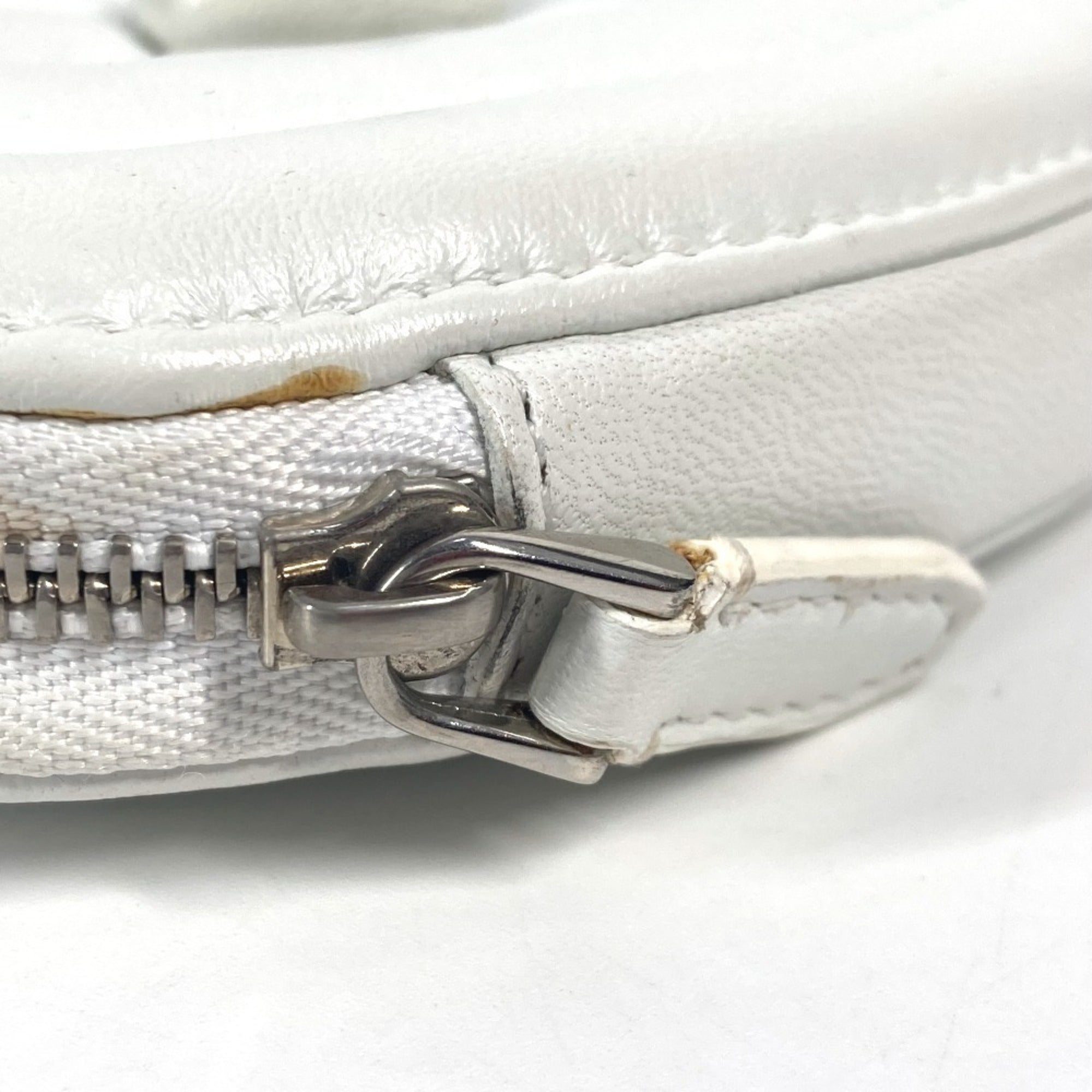 Bvlgari White Leather Coin Purse/Coin Case (Pre-Owned)