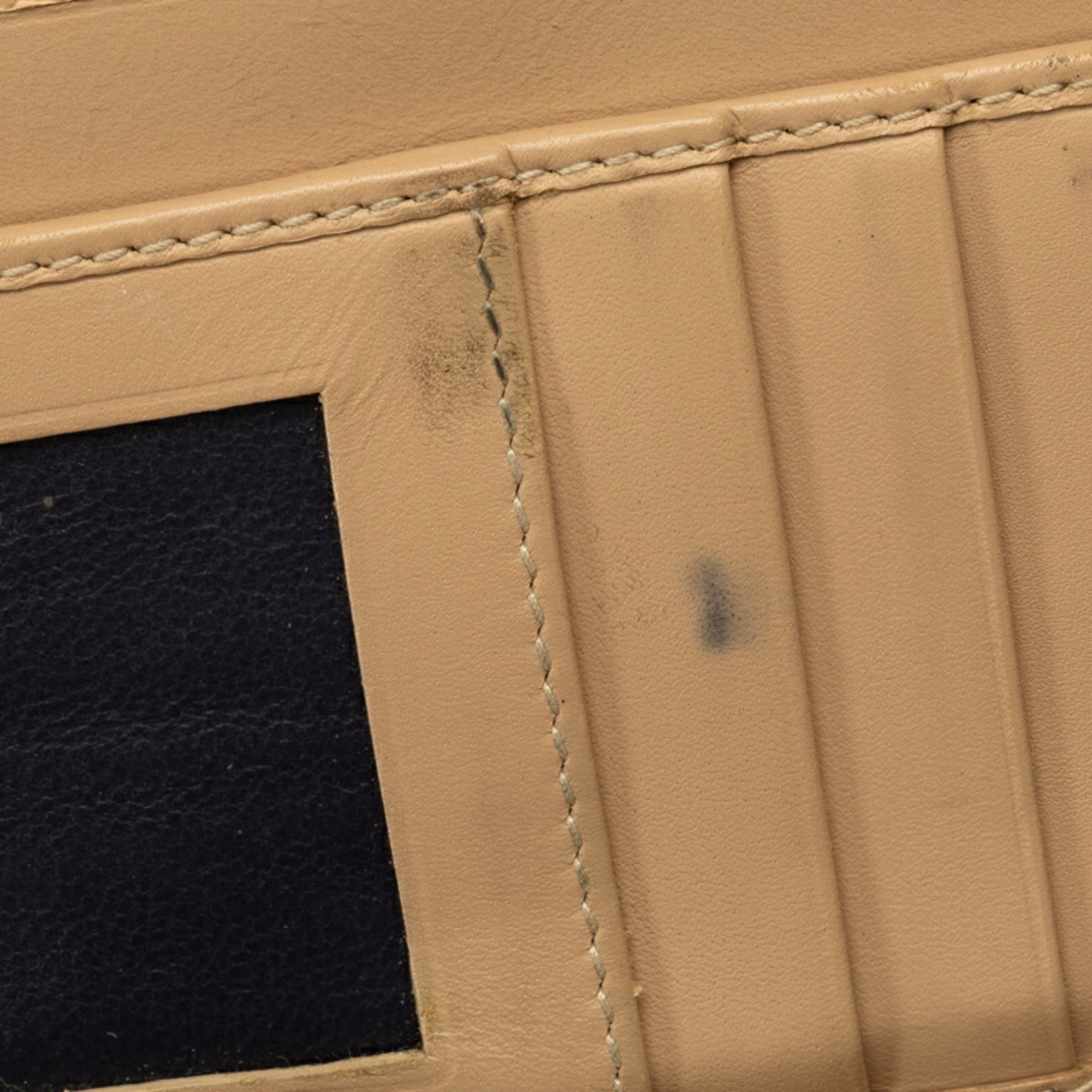Bvlgari Beige Leather Long Wallet (Bi-Fold) (Pre-Owned)