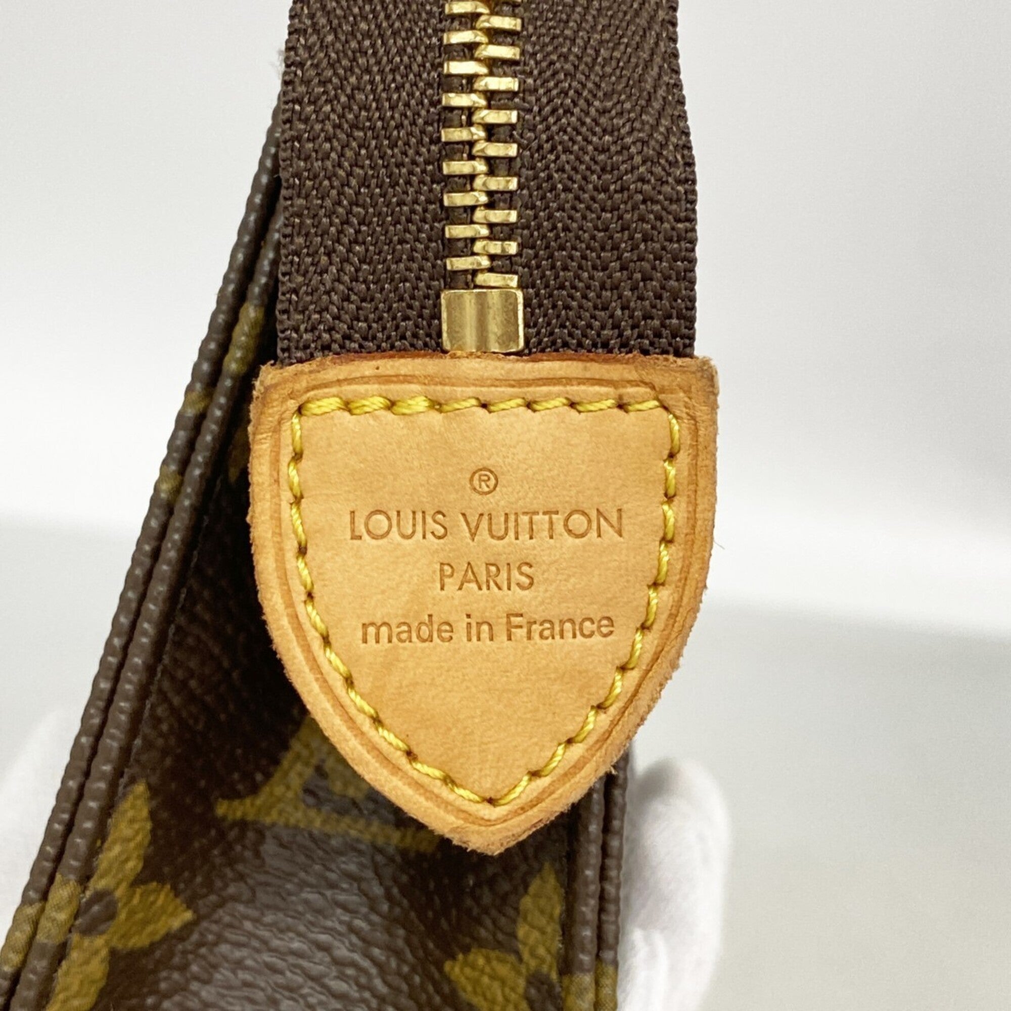 Louis Vuitton Brown Pouch (Pre-Owned)
