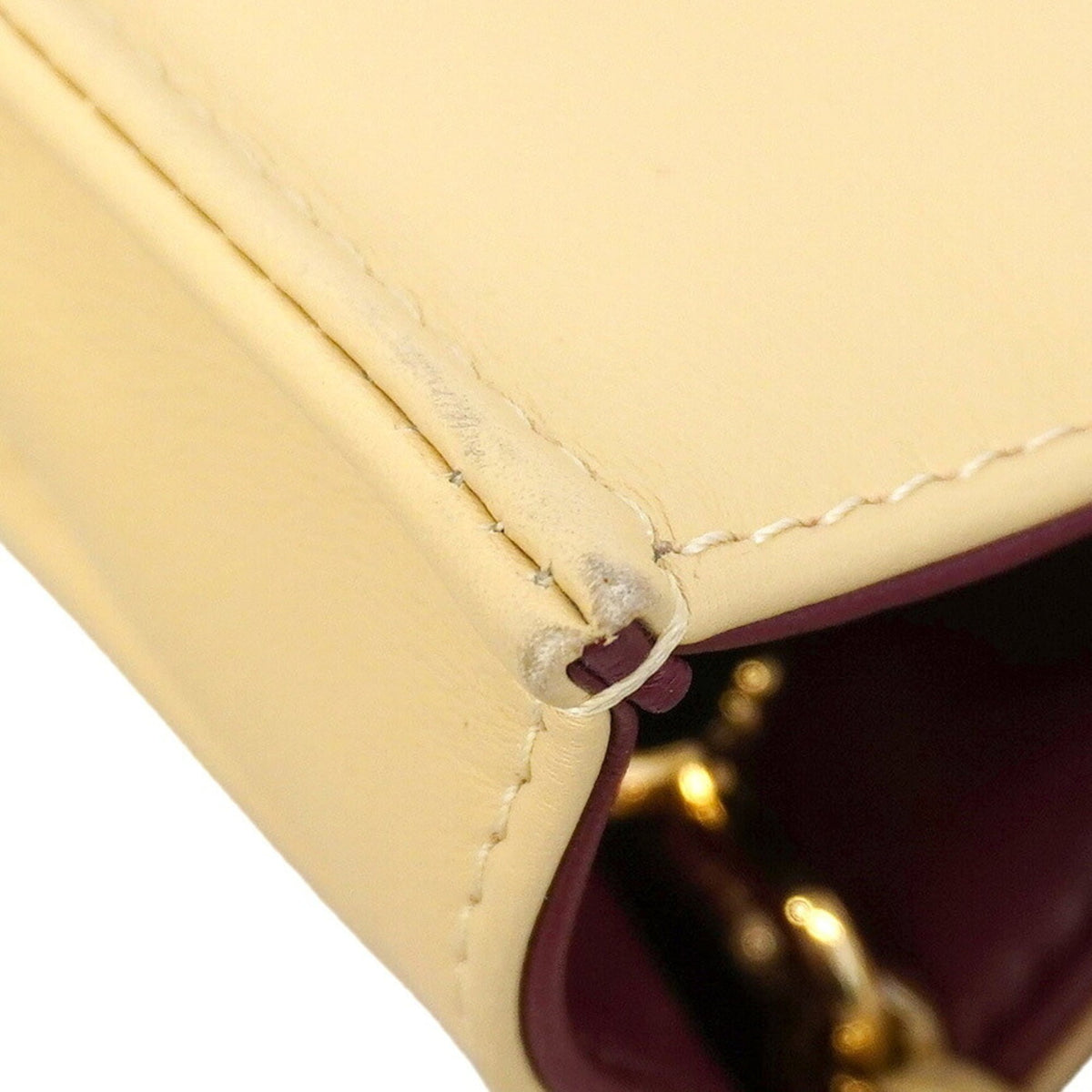 Chanel Beige Leather Handbag (Pre-Owned)