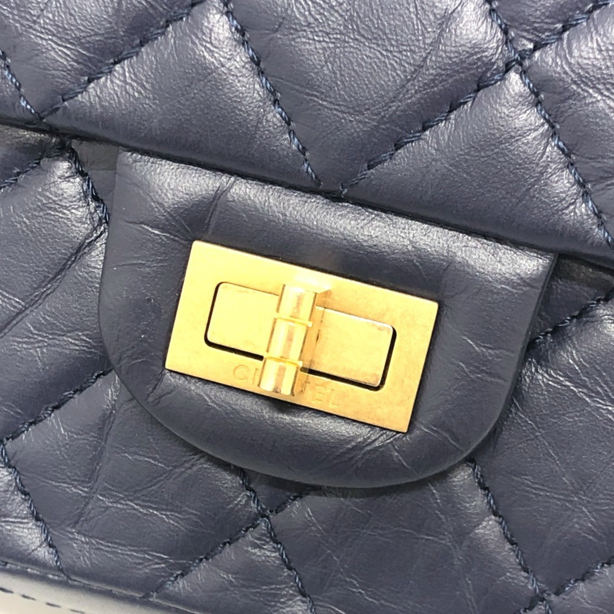 Chanel Navy Leather Shoulder Bag (Pre-Owned)