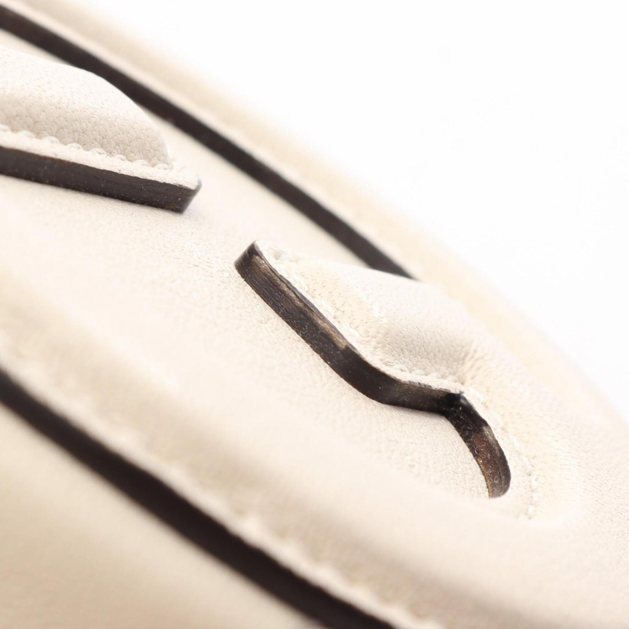 Gucci Ivory Leather Handbag Shoulder Bag (Pre-Owned)