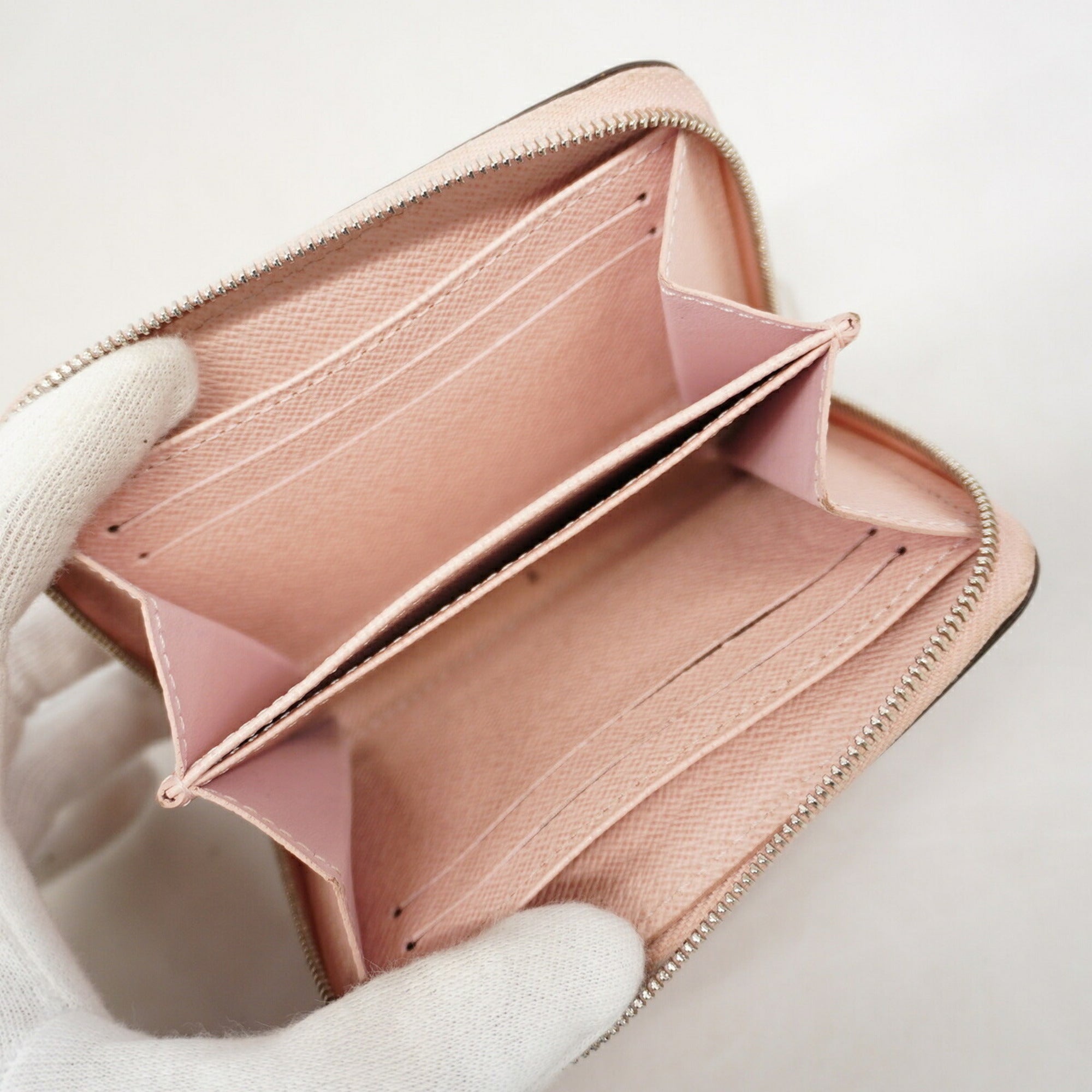 Louis Vuitton Rose Ballerine Coin Purse/Coin Case (Pre-Owned)