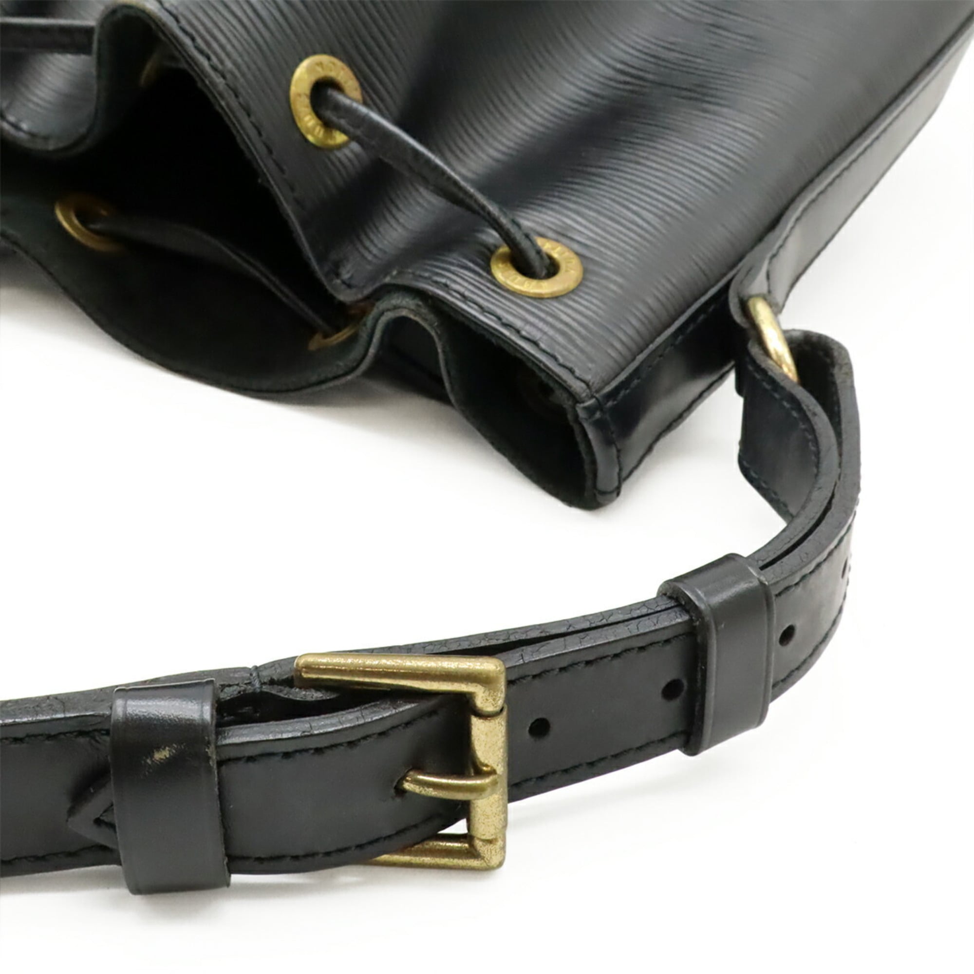 Louis Vuitton Noir Epi Leather Shoulder Bag (Pre-Owned)