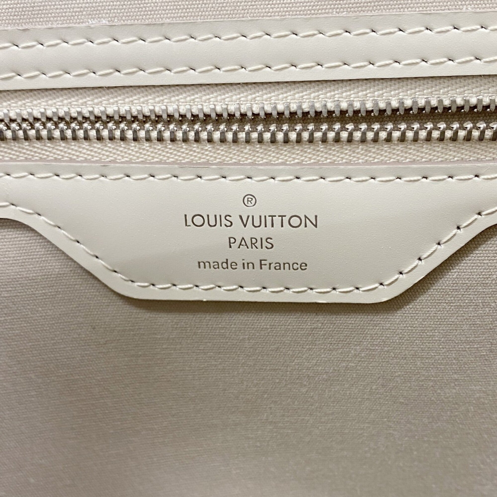 Louis Vuitton Lv Off White Handbag (Pre-Owned)
