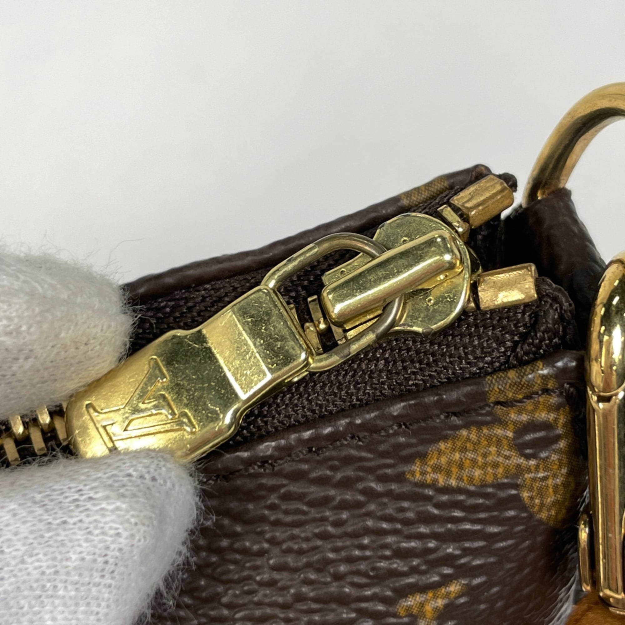 Louis Vuitton Monogram Brown Monogram Pochette (Pre-Owned)