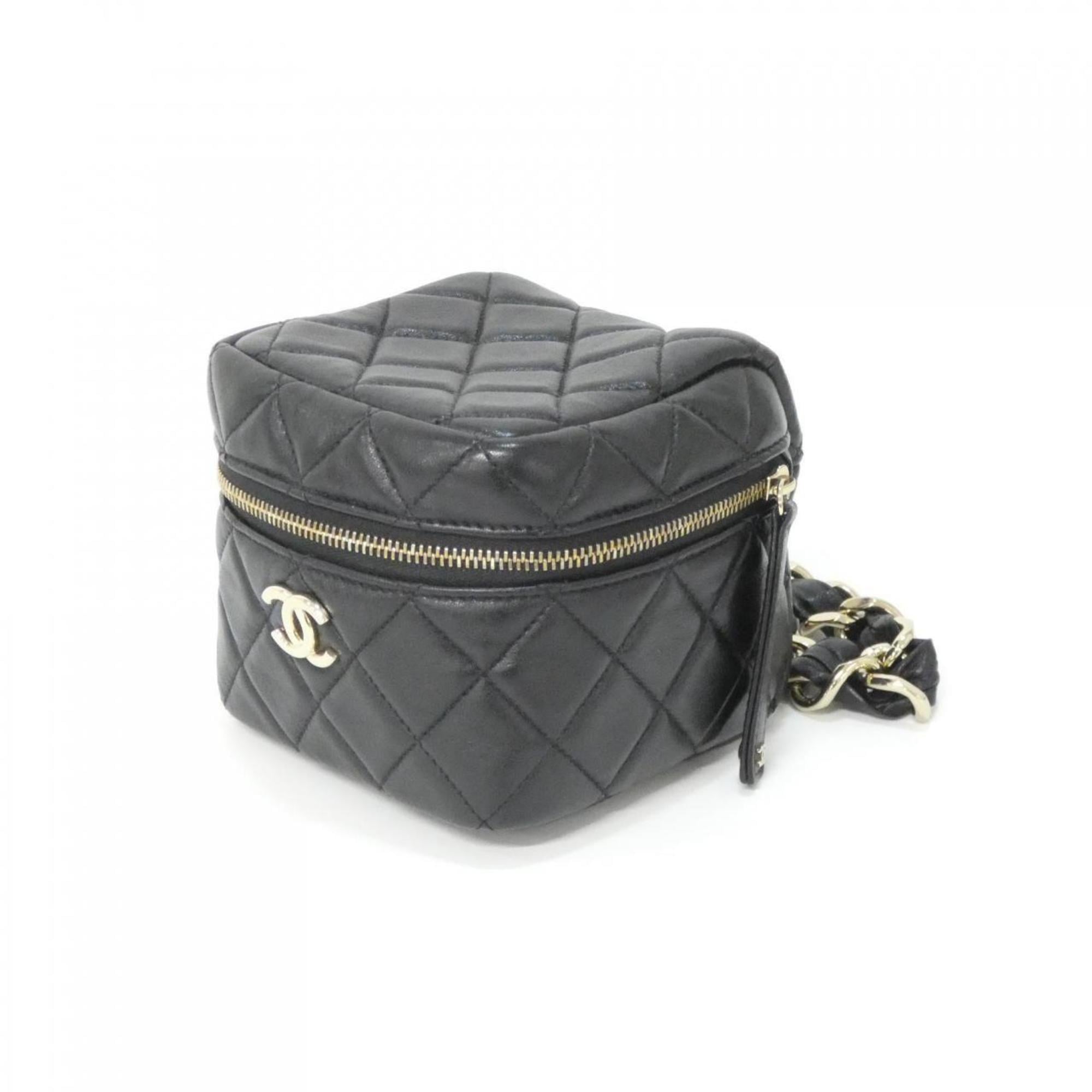 Chanel Black Leather Handbag Pouch (Pre-Owned)