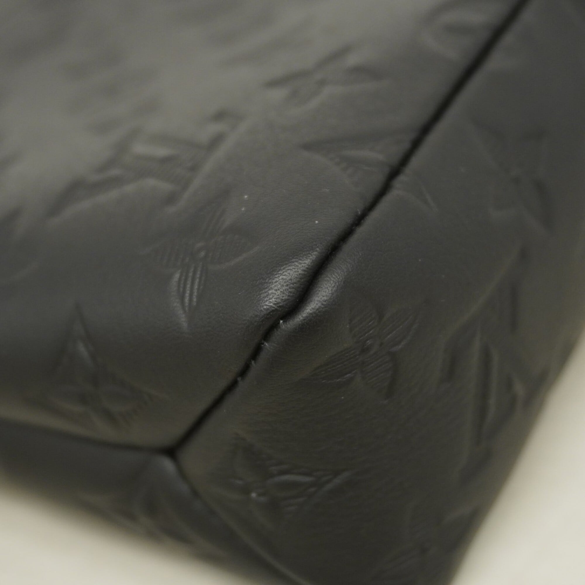 Louis Vuitton Black Clutch Bag (Pre-Owned)