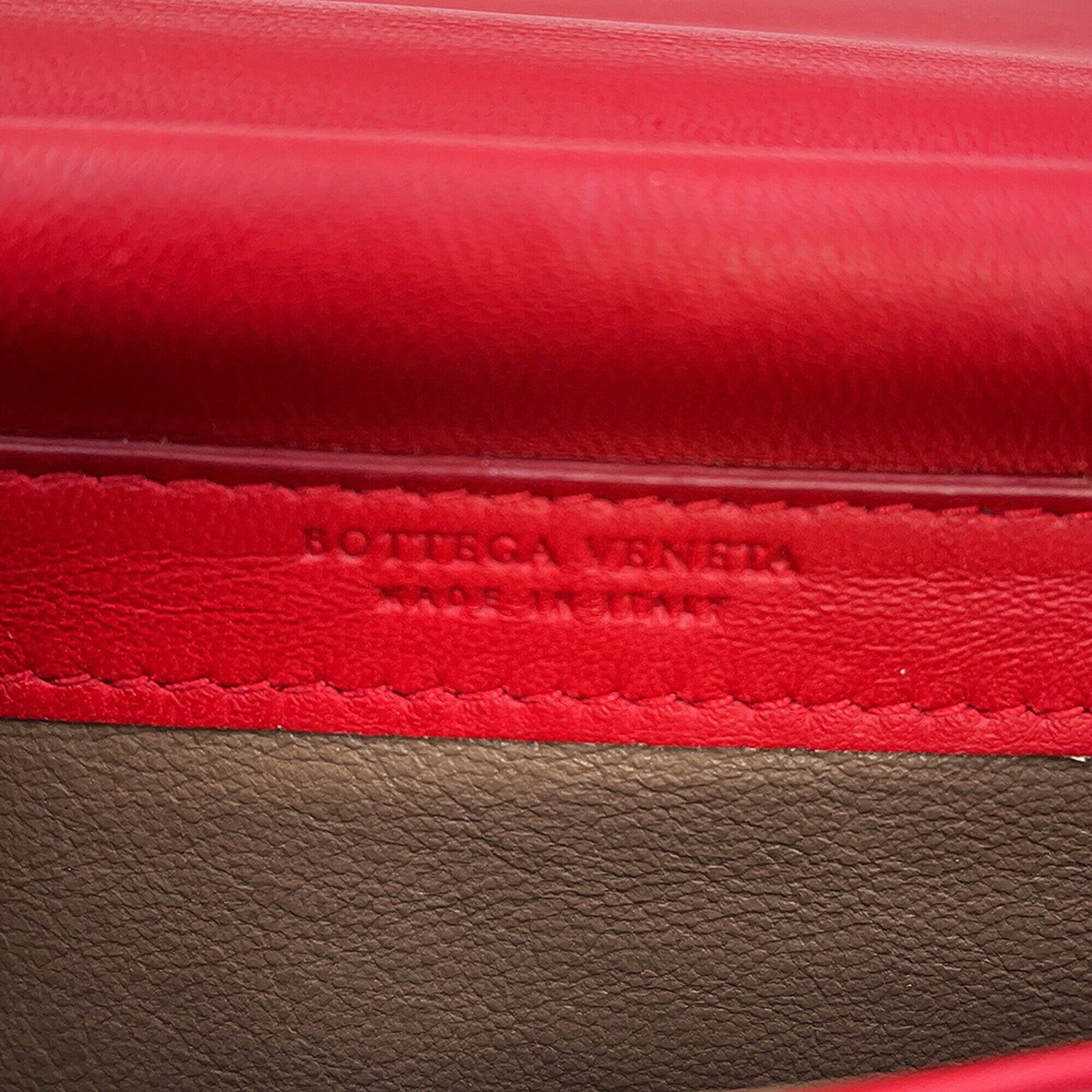 Bottega Veneta Red Color Leather Chain/Shoulder Wallet (Pre-Owned)