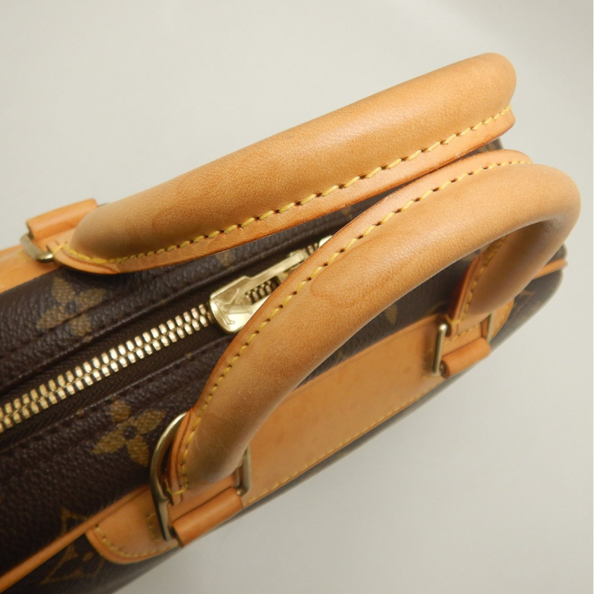 Louis Vuitton Monogram Brown Monogram Handbag (Pre-Owned)