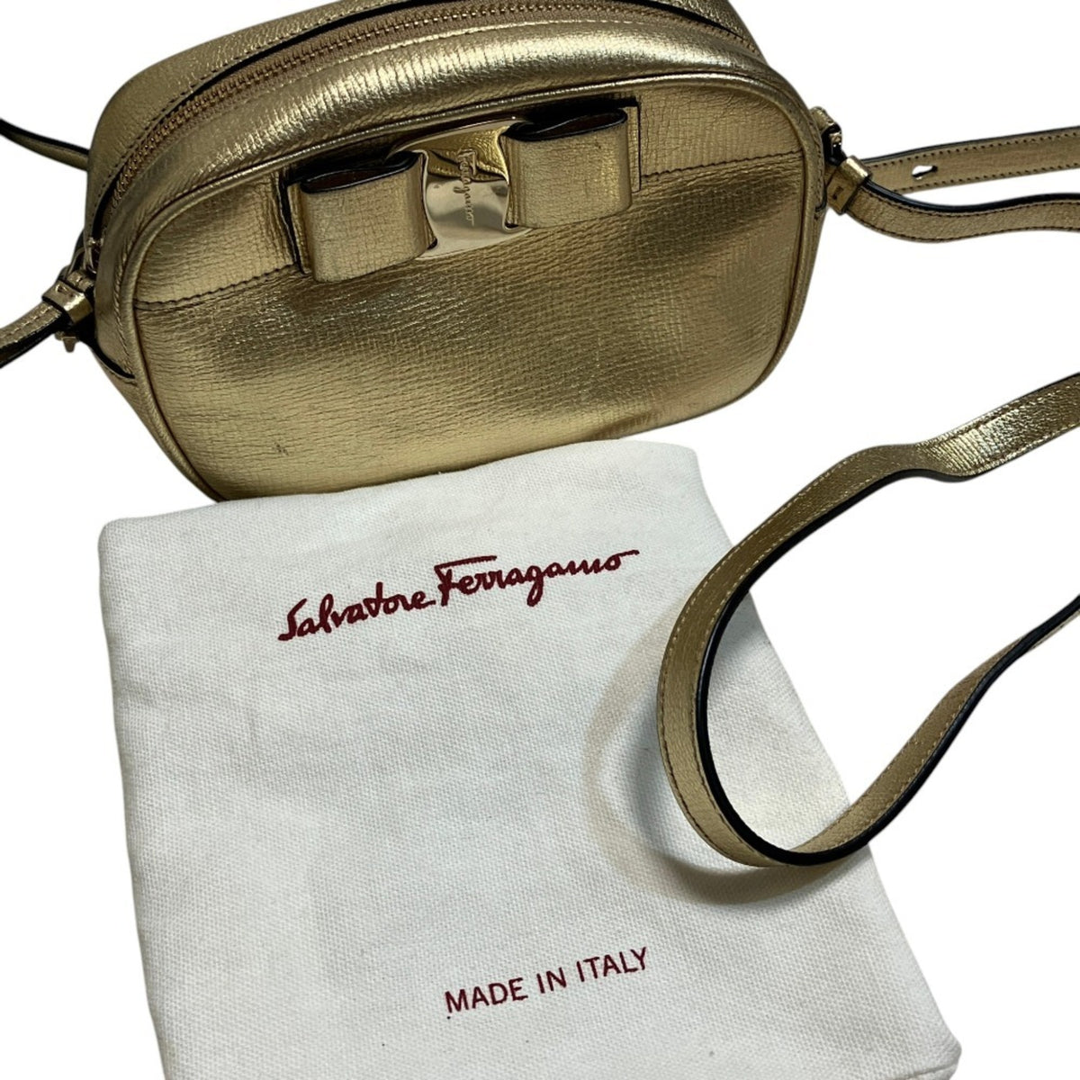 Salvatore Ferragamo Gold Shoulder Bag (Pre-Owned)
