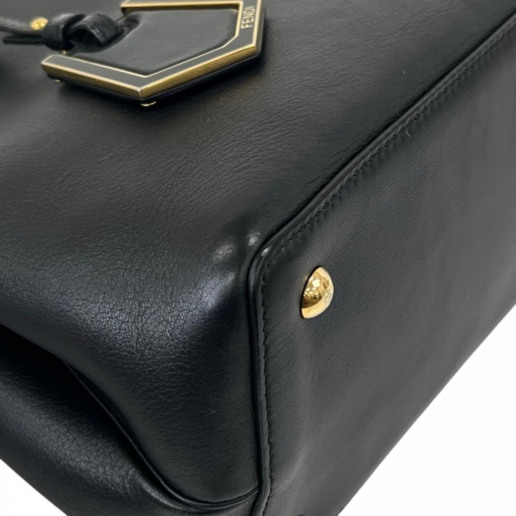 Fendi Black White Leather Handbag (Pre-Owned)