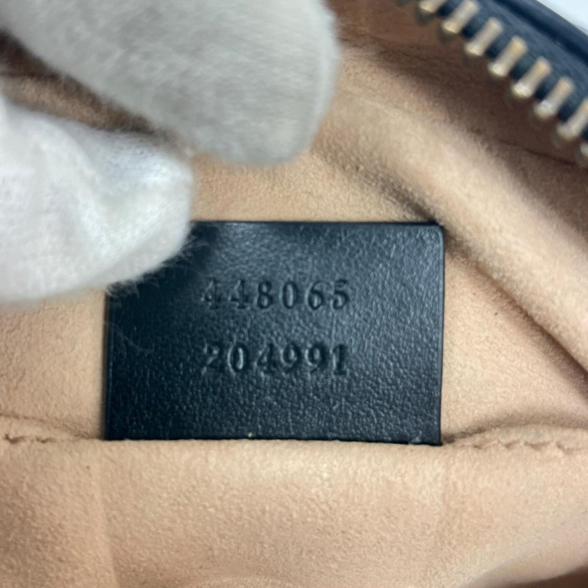 Gucci Black White Leather Shoulder Bag (Pre-Owned)