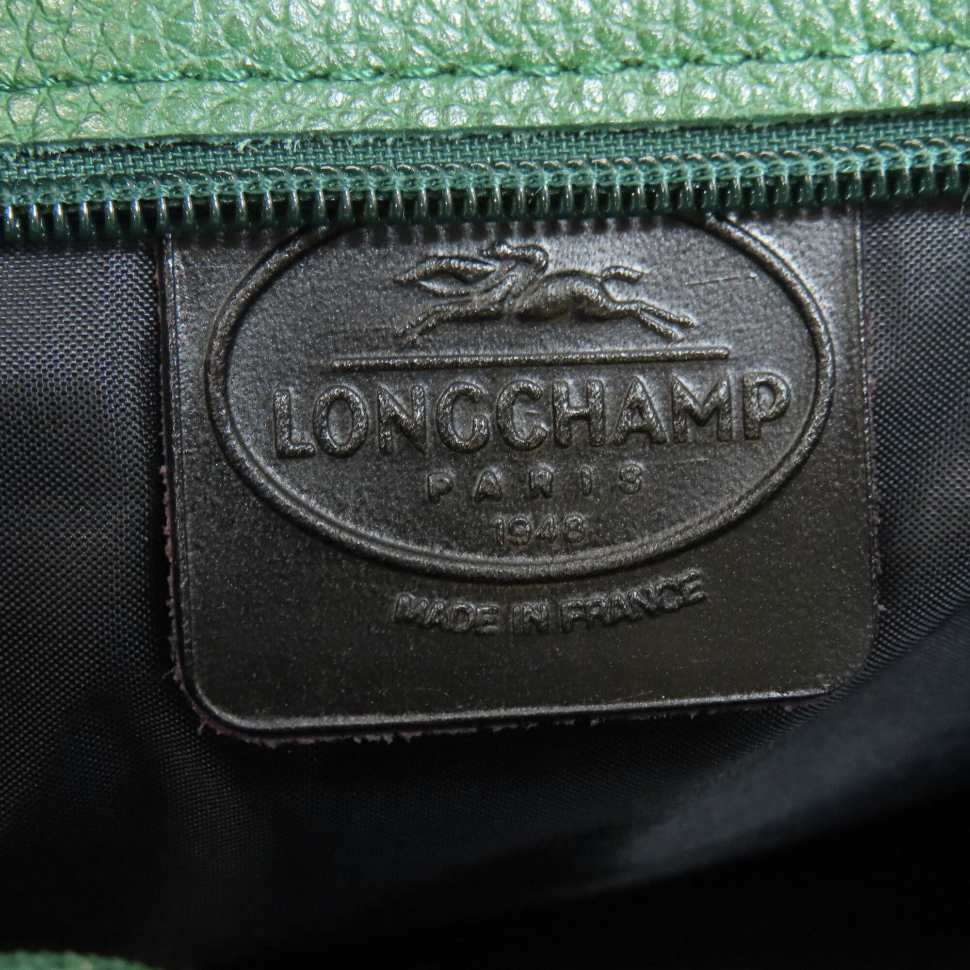 Longchamp Green Leather Pouch Shoulder Bag (Pre-Owned)