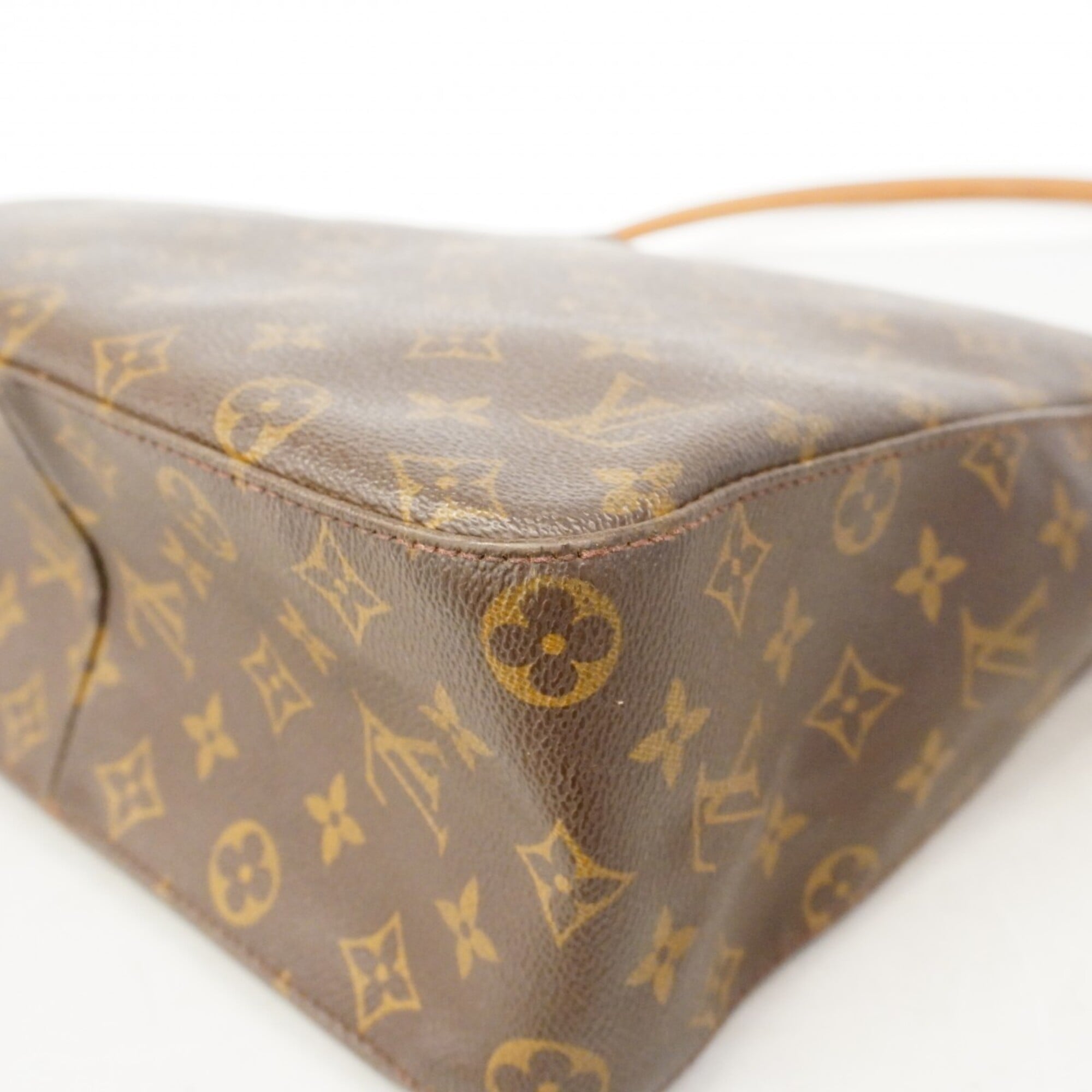 Louis Vuitton Brown Shoulder Bag (Pre-Owned)