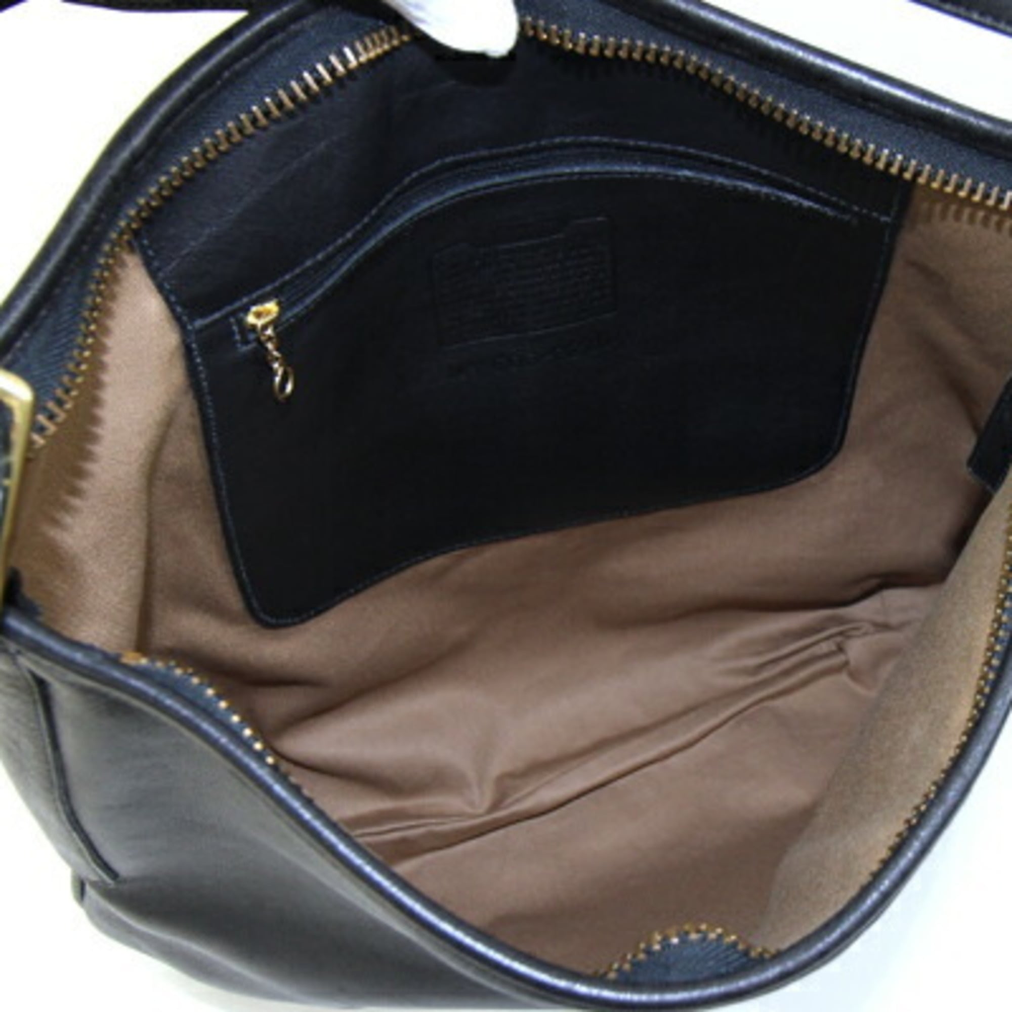 Coach Black Leather Shoulder Bag (Pre-Owned)