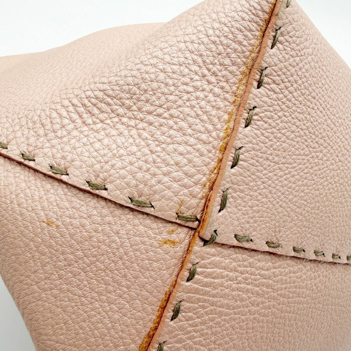 Fendi Pink Leather Tote Bag (Pre-Owned)