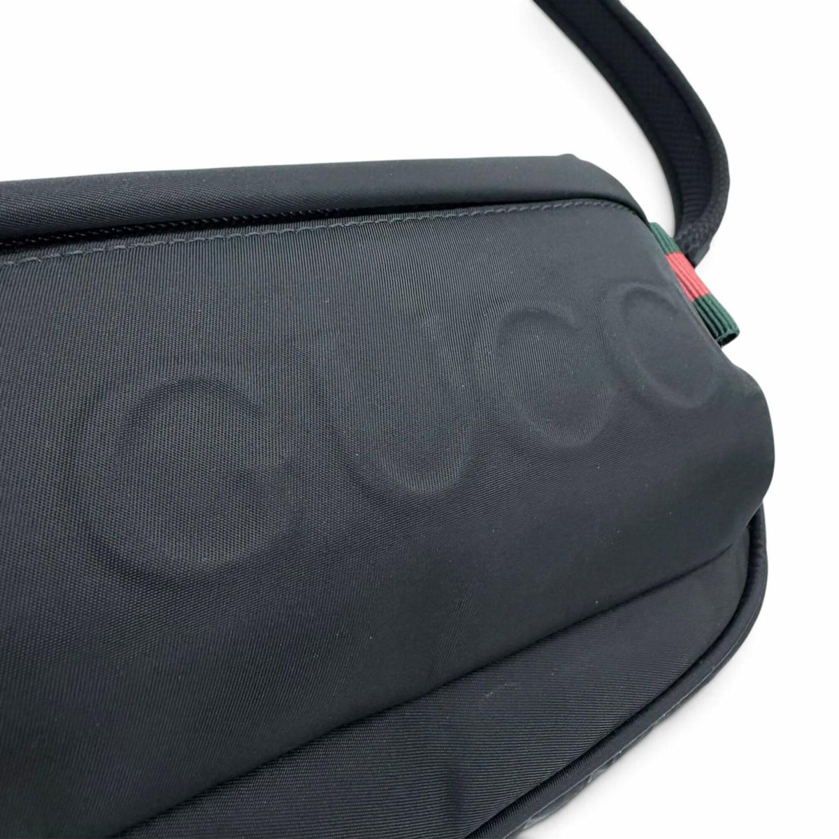Gucci Black Nylon Leather Shoulder Bag Sling Bag (Pre-Owned)