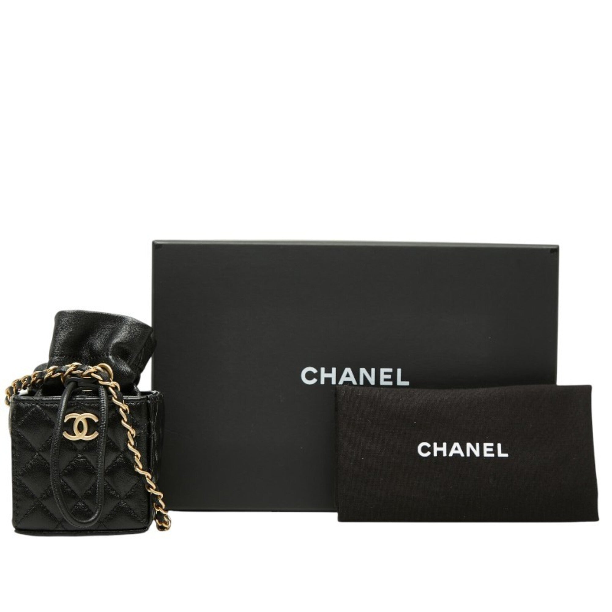 Chanel Black Leather Shoulder Bag (Pre-Owned)