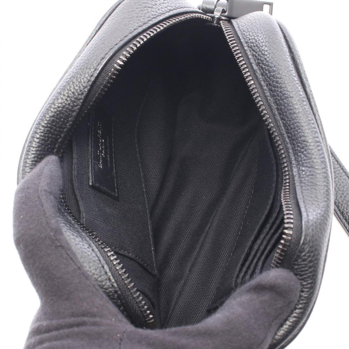 Yves Saint Laurent Black Leather Handbag Shoulder Bag (Pre-Owned)