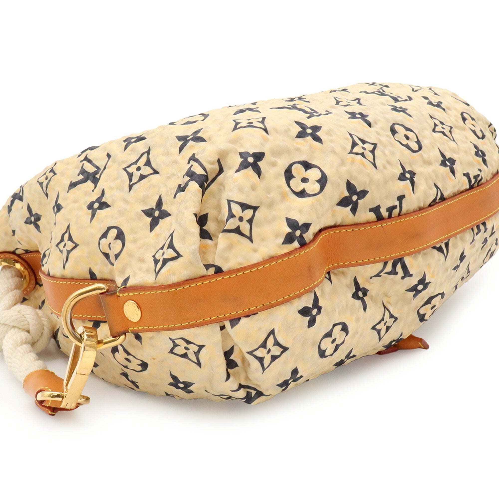 Louis Vuitton Beige Nylon Shoulder Bag (Pre-Owned)