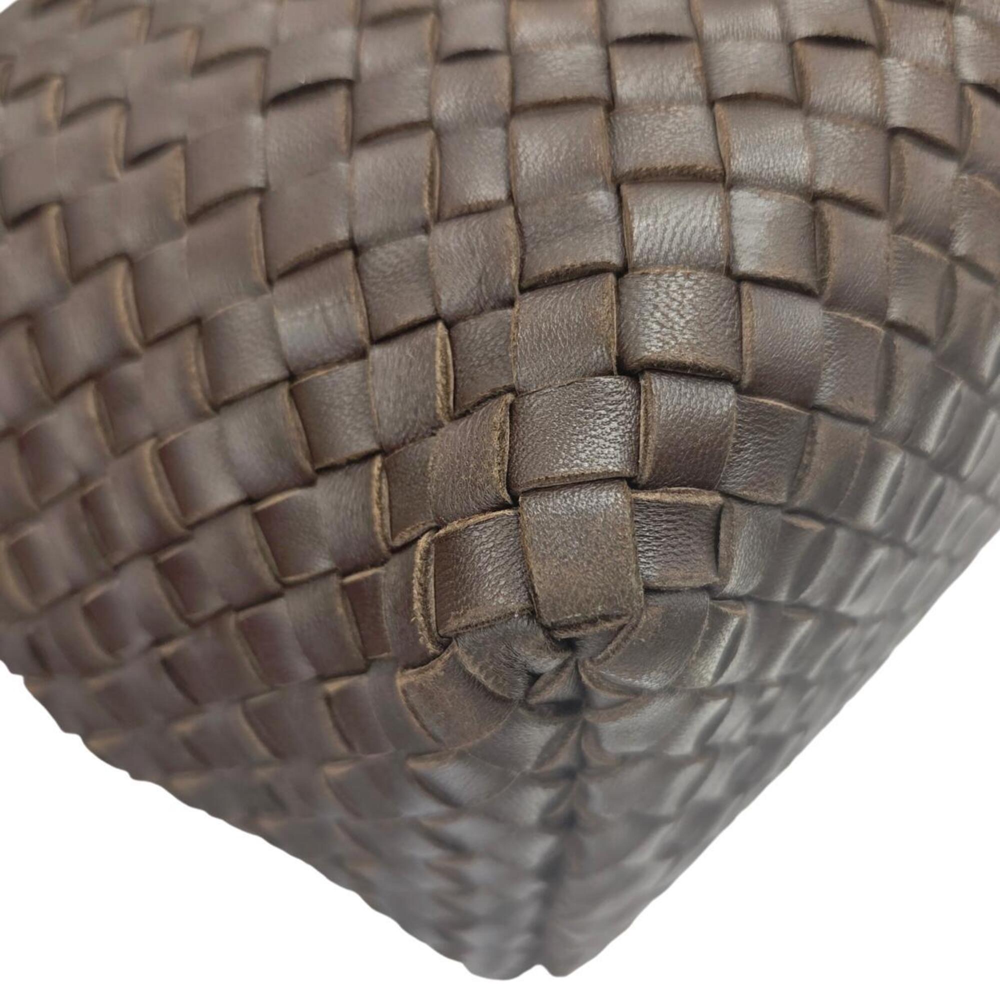 Bottega Veneta Brown Leather Pouch Tote Bag (Pre-Owned)