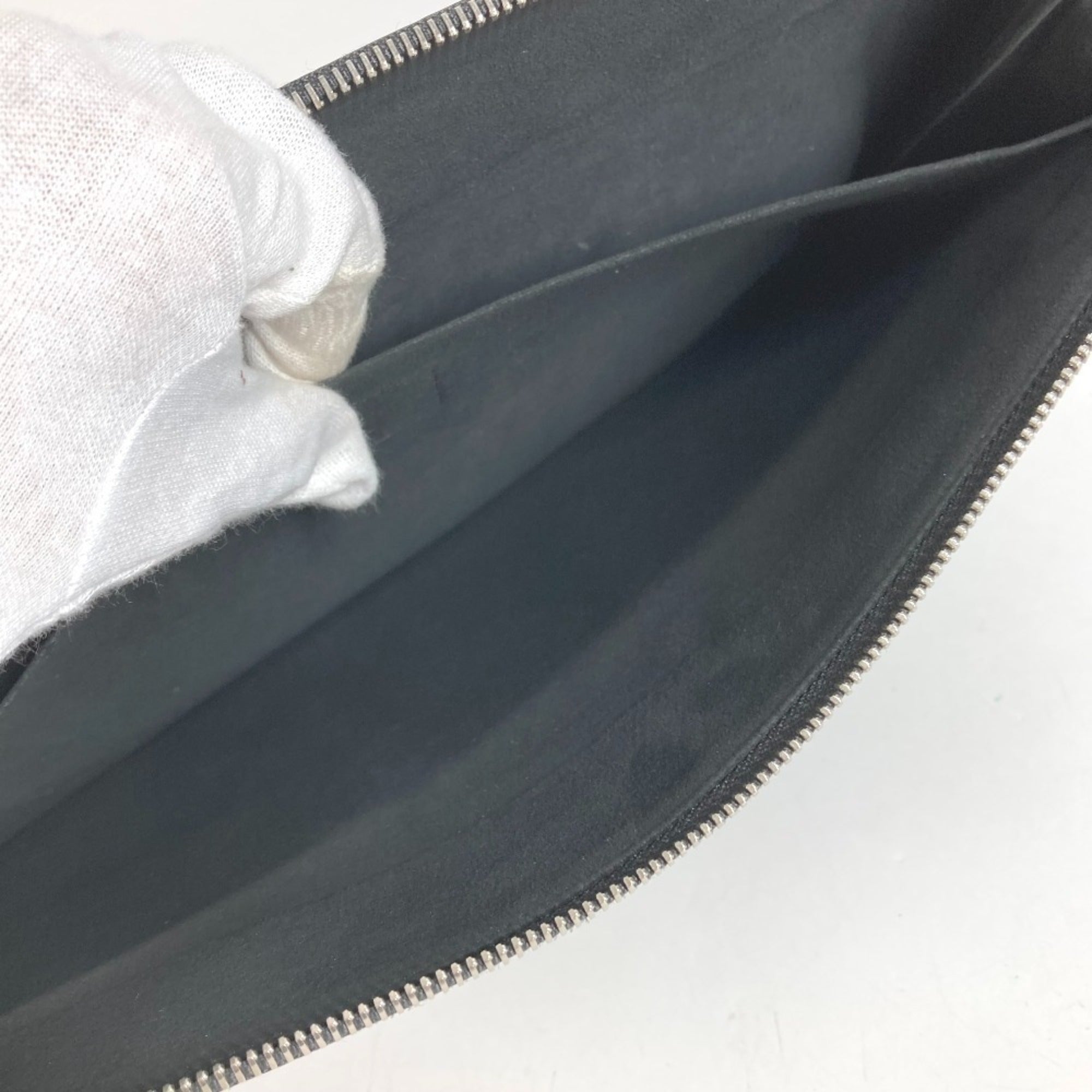 Louis Vuitton Black Noir Epi Leather Clutch Bag Handbag Pochette Pouch (Pre-Owned)