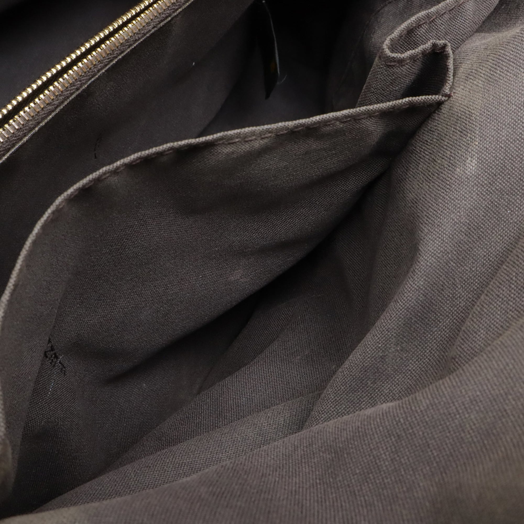 Fendi Black Leather Handbag Tote Bag (Pre-Owned)
