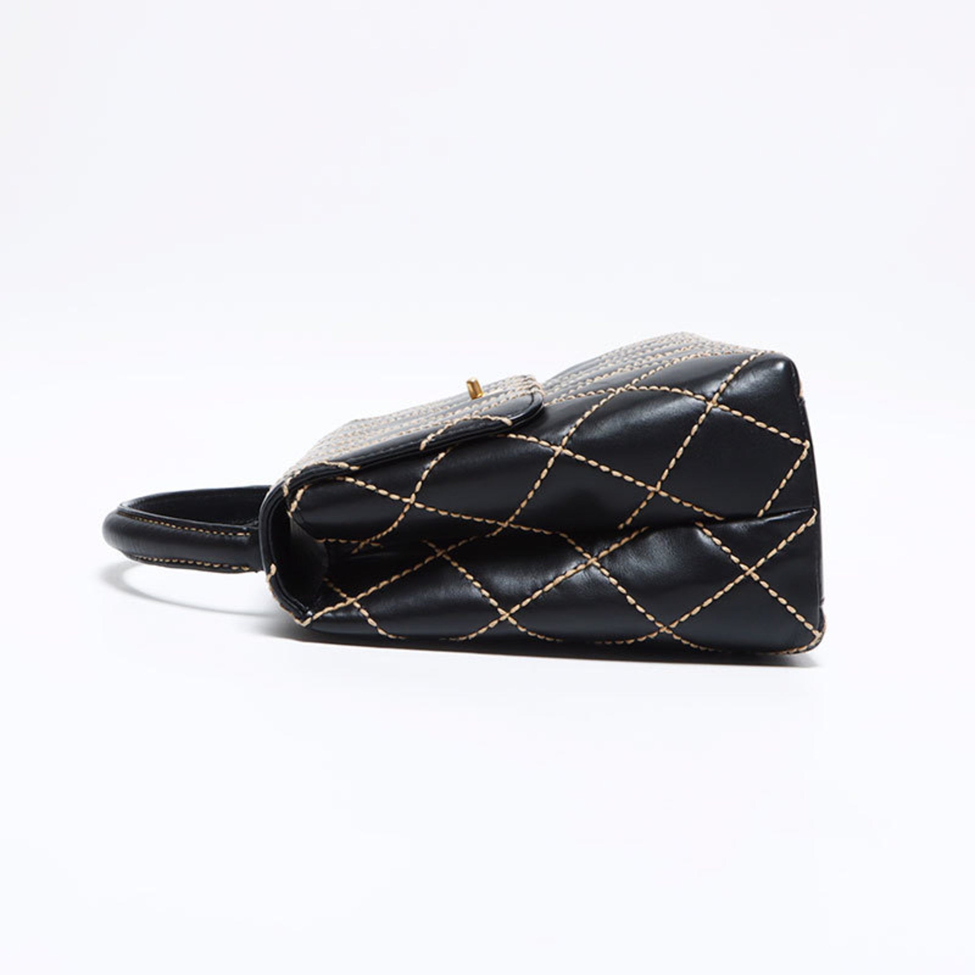 Chanel Black Handbag (Pre-Owned)
