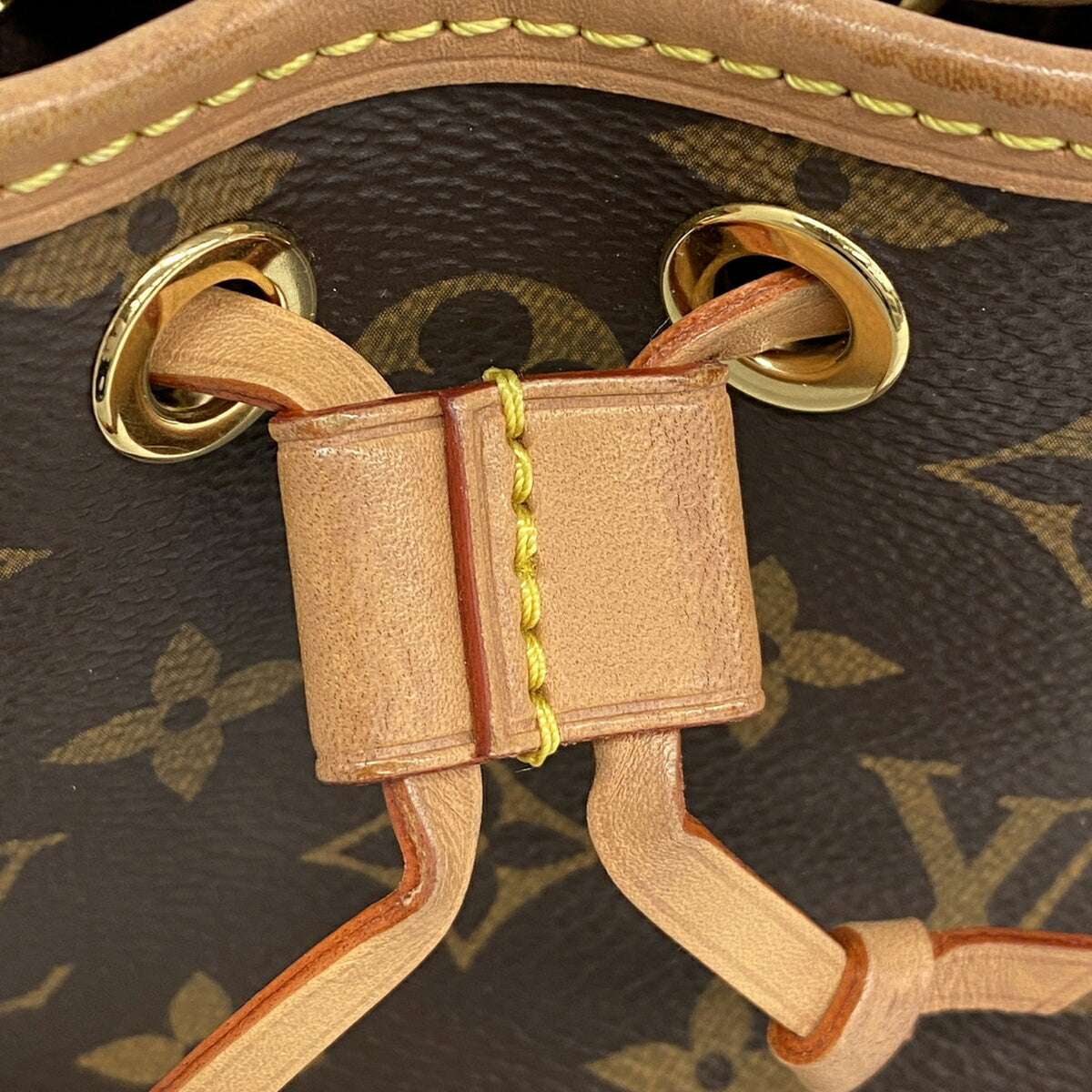 Louis Vuitton Brown Handbag (Pre-Owned)