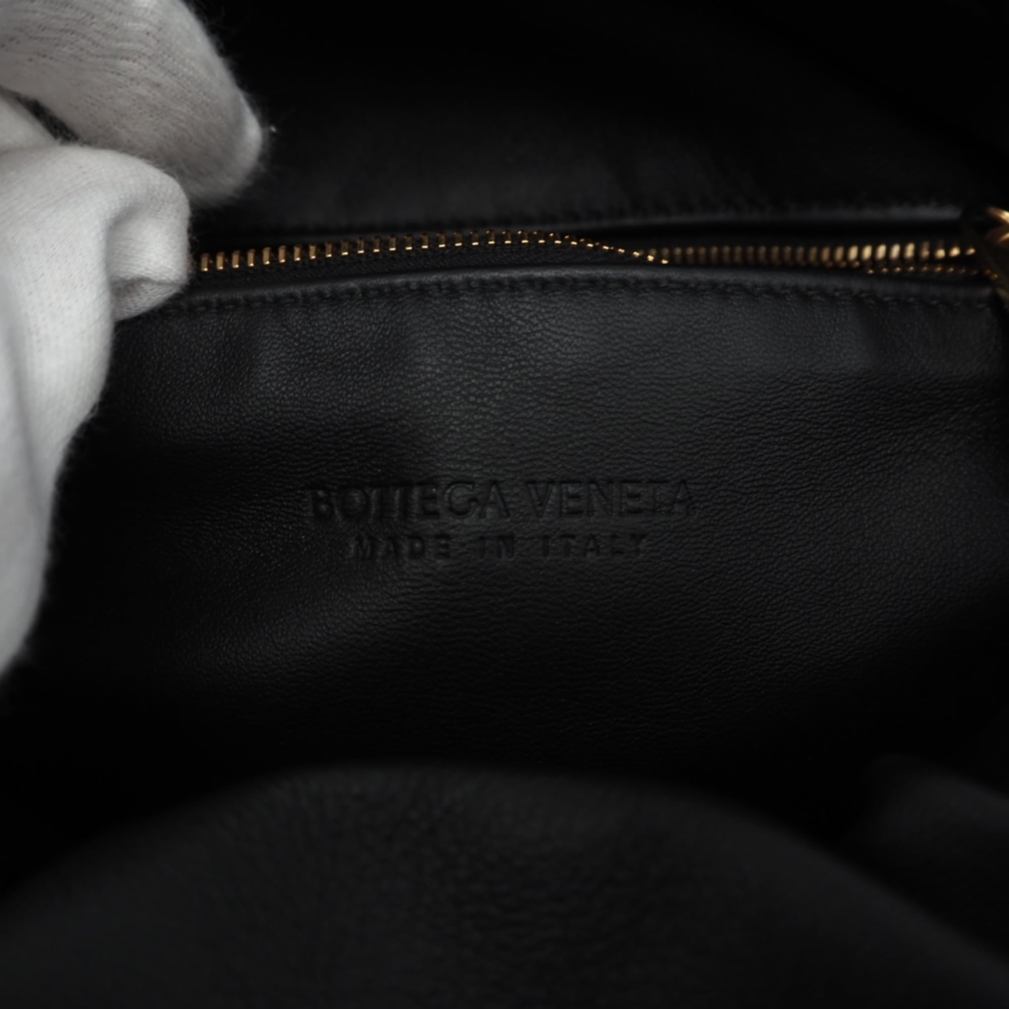 Bottega Veneta Black Nylon Handbag (Pre-Owned)