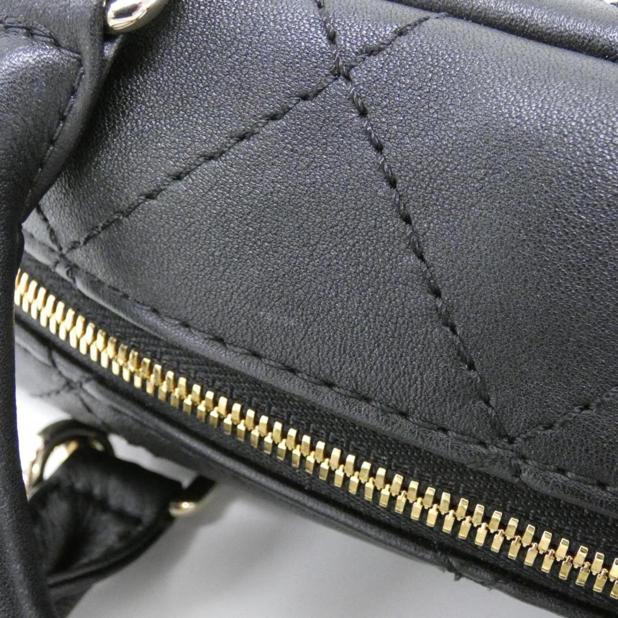 Chanel Black Leather Handbag (Pre-Owned)