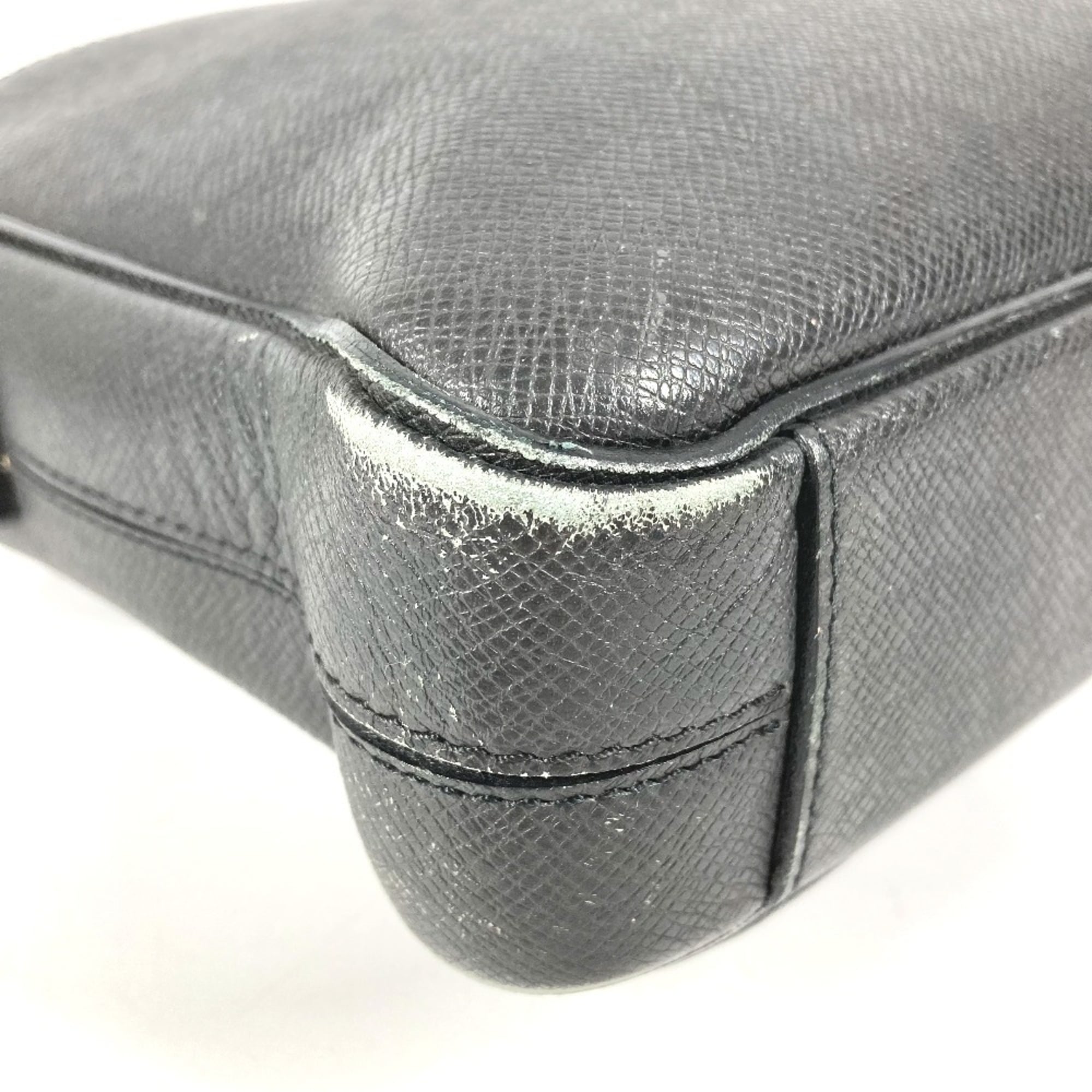 Louis Vuitton Black Taiga Leather Briefcase Handbag Tote Bag (Pre-Owned)