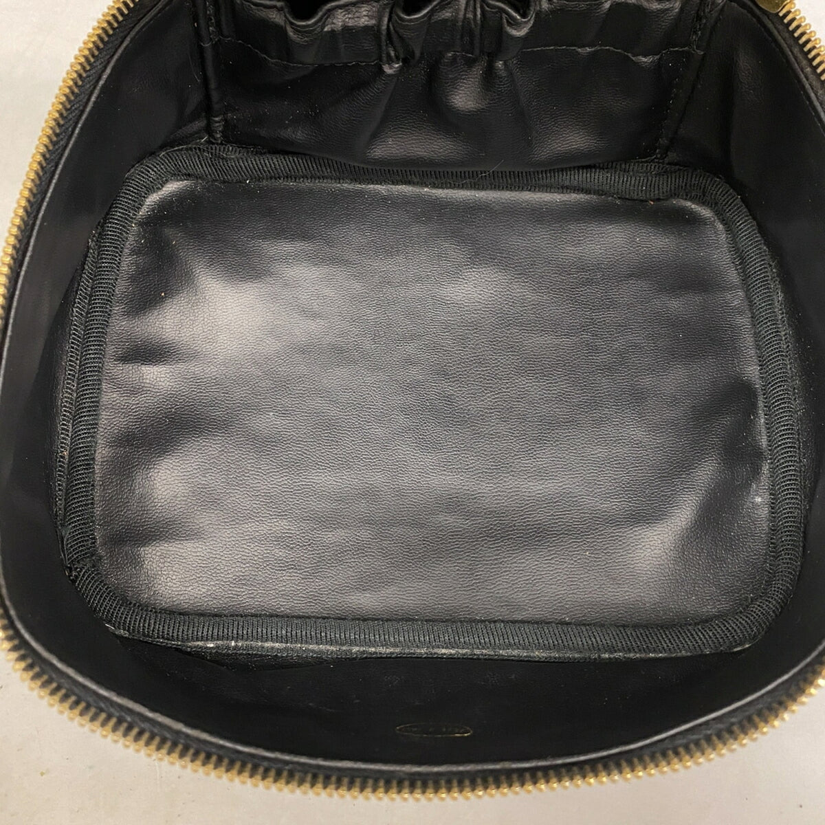 Chanel Black Grained Calfskin Vanity Bag (Pre-Owned)