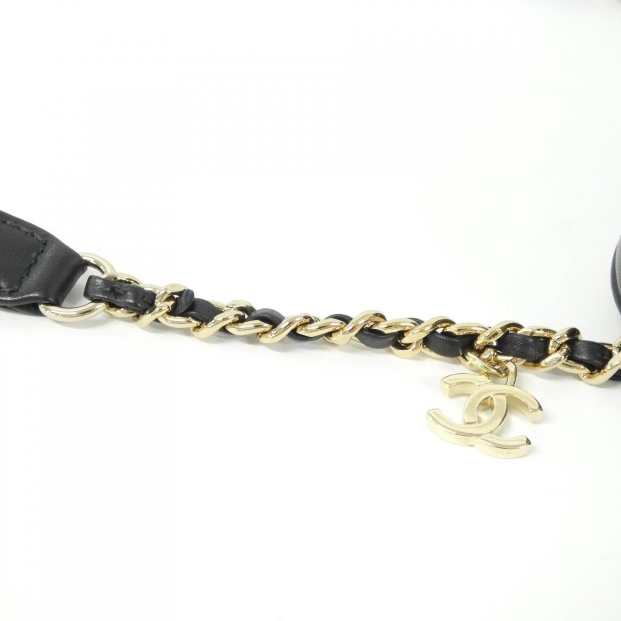 Chanel Black Leather Fanny Pack (Pre-Owned)