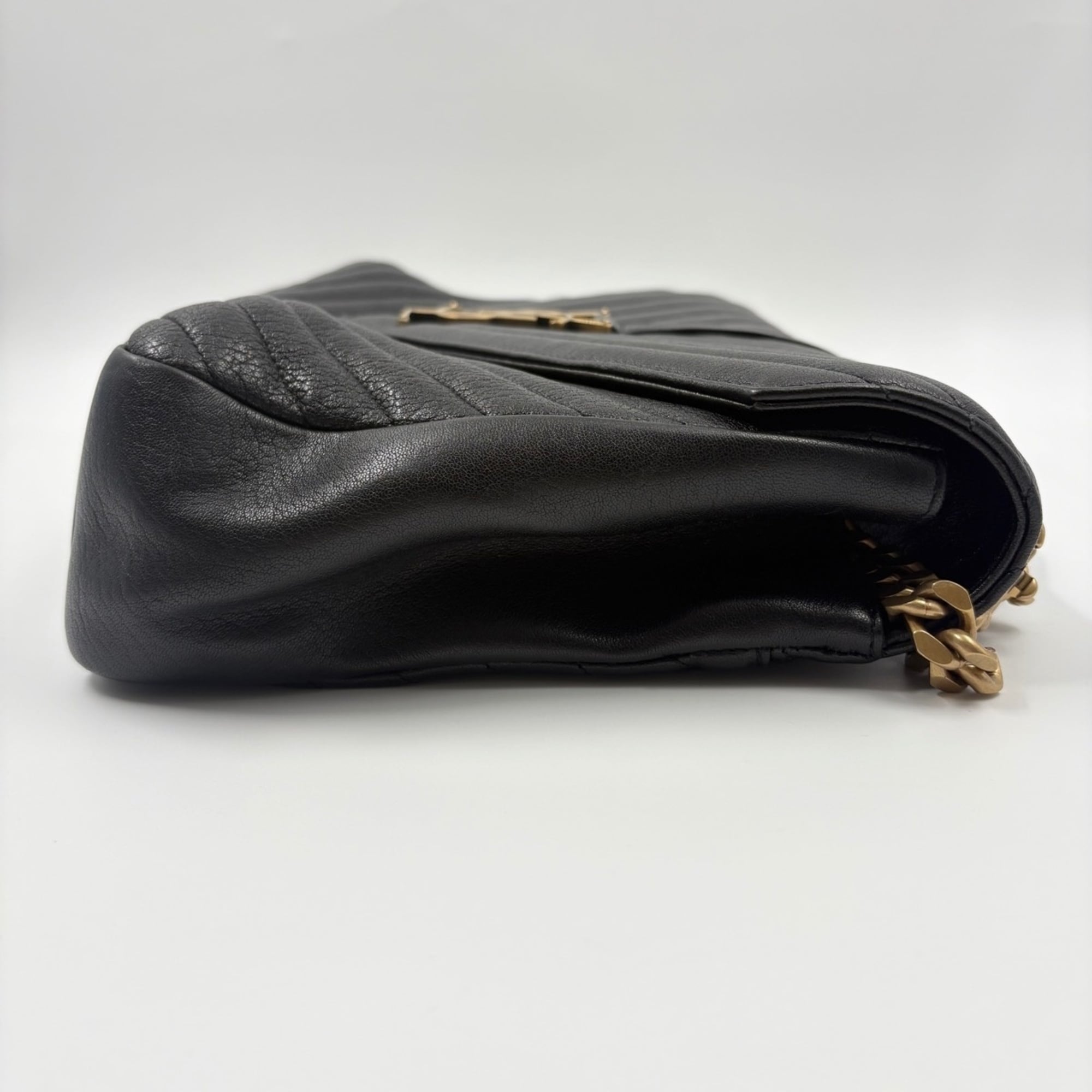 Yves Saint Laurent Black Handbag (Pre-Owned)