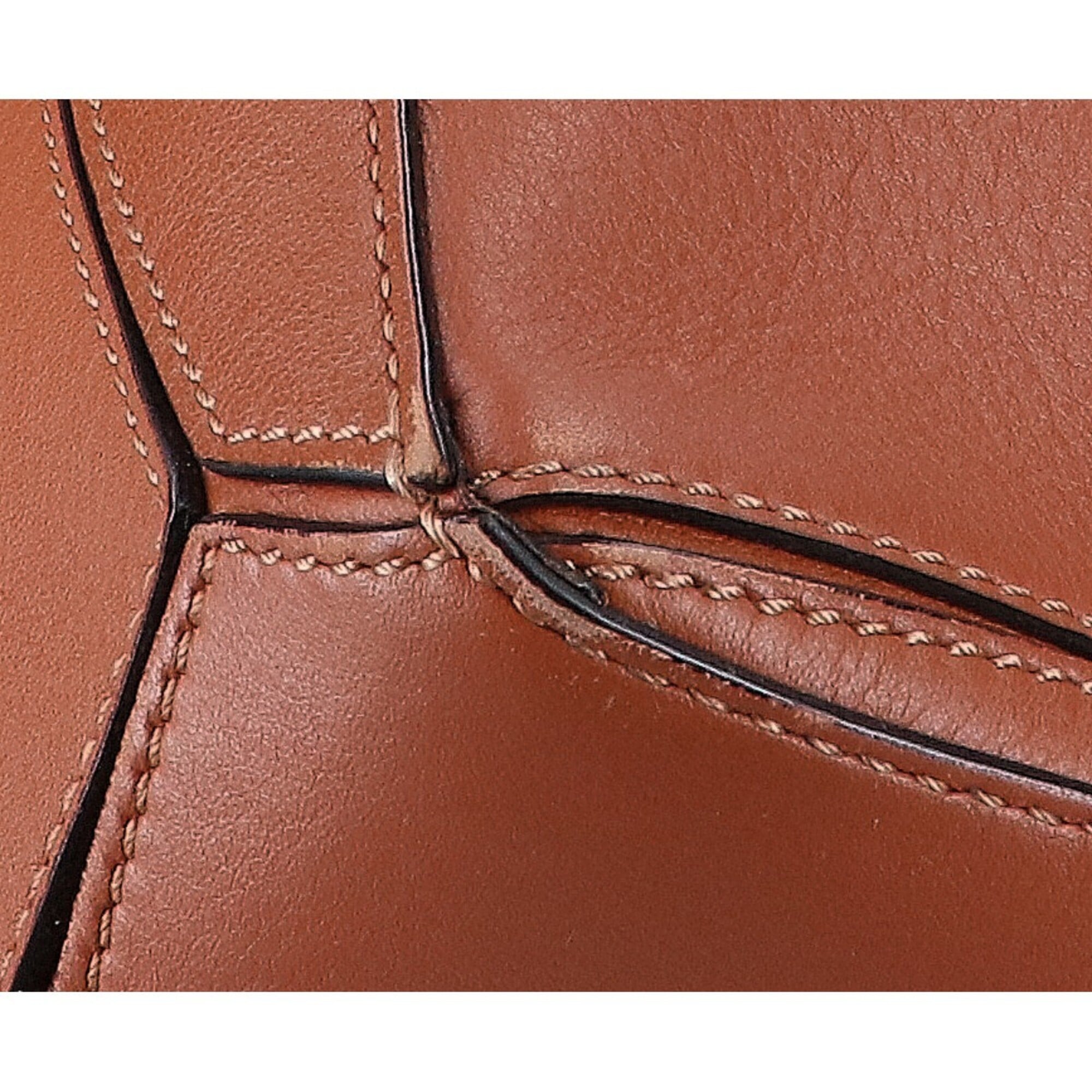 Loewe Brown Leather Shoulder Bag (Pre-Owned)