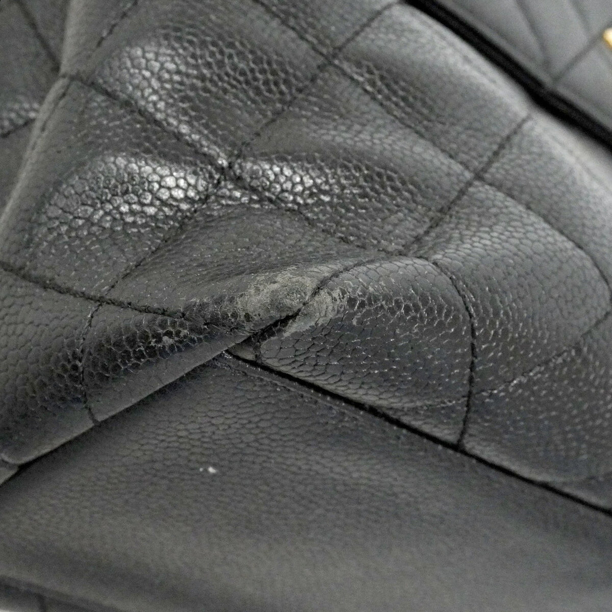 Chanel Black Grained Calfskin Handbag (Pre-Owned)