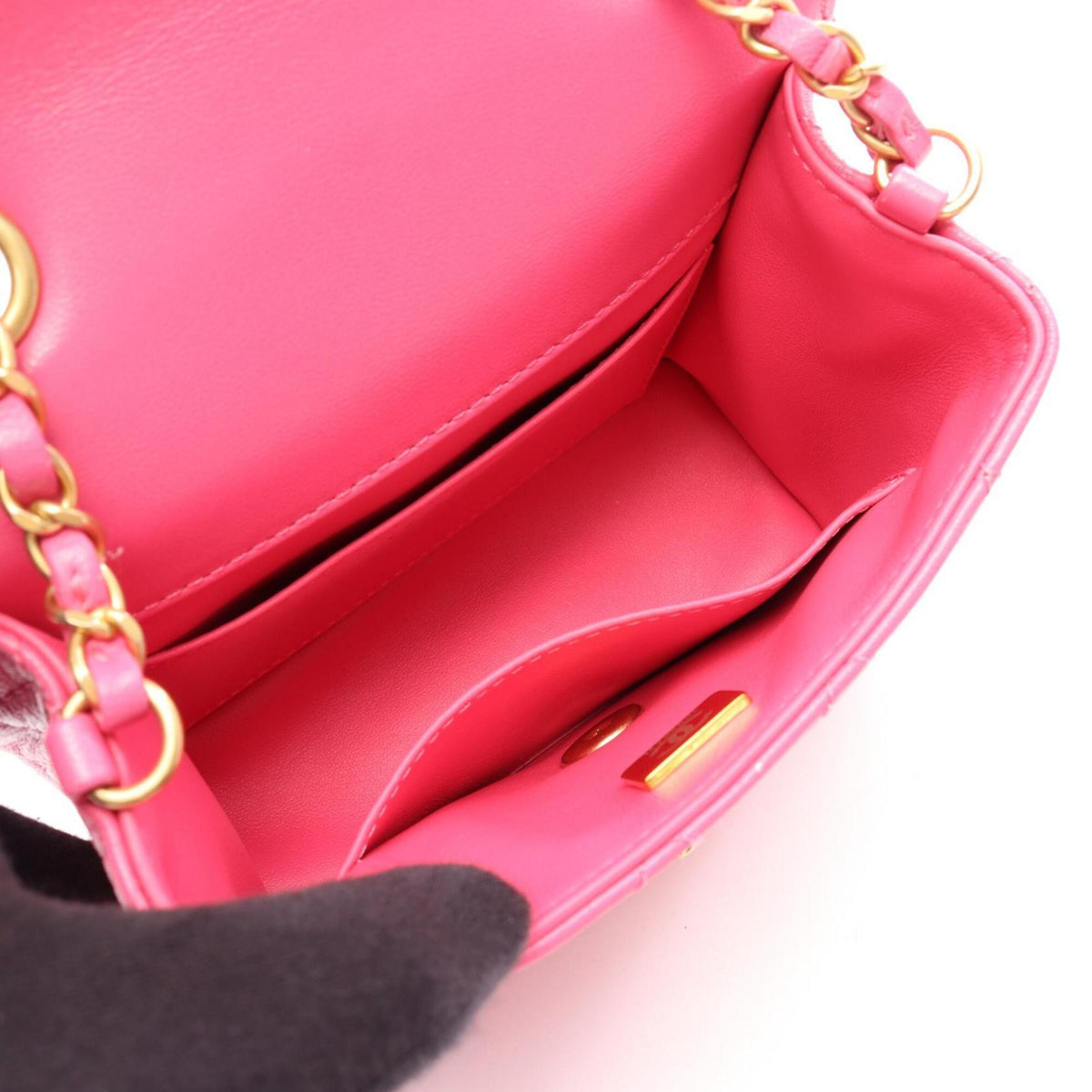 Chanel Pink Leather Handbag Shoulder Bag (Pre-Owned)